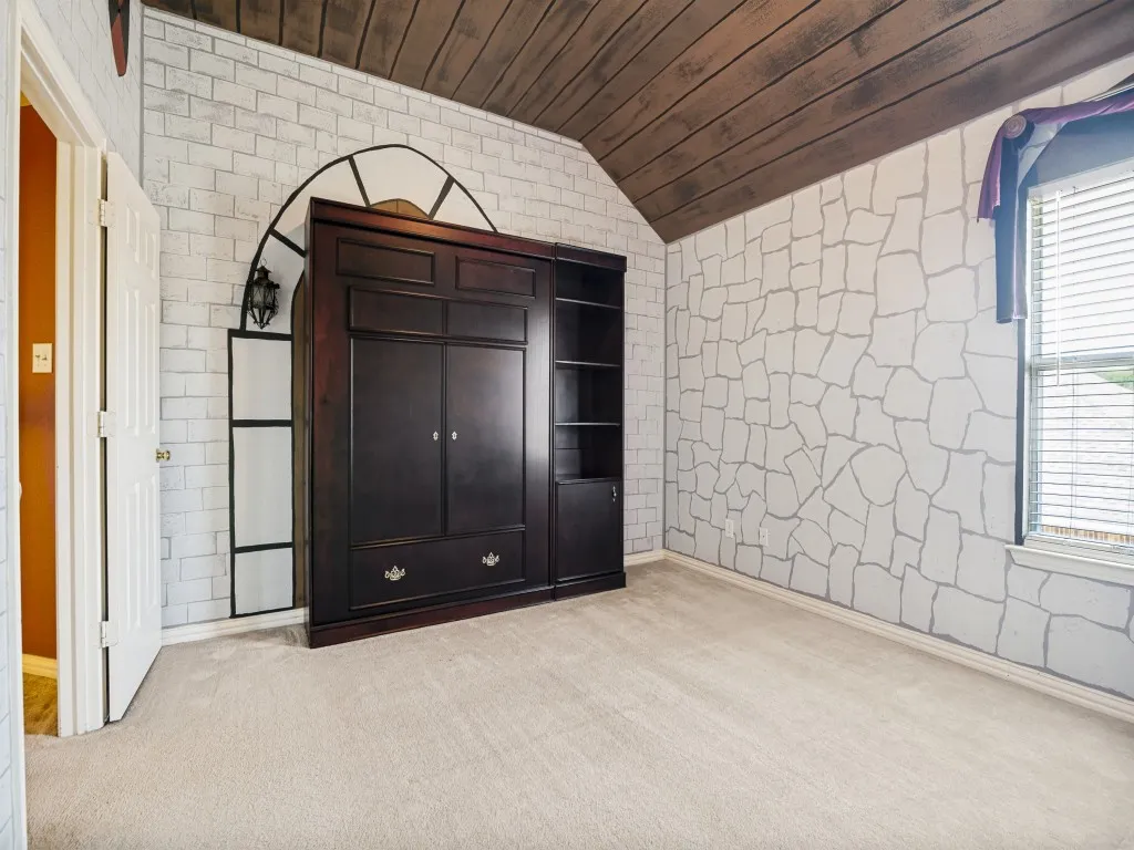 Built-in pull down bed