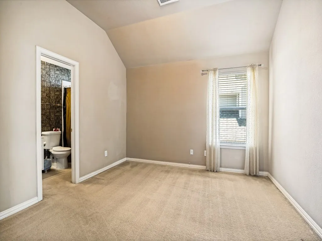 Single Family Residence For Sale in Dallas County , 10405 Panks Court, Rowlett, Texas 75089, 5 Bedroom, 4 Bathroom, 2 Garage spaces, 3,948 Sqft, built in 2004, mls#21272019, Real Estate Agent in Rowlett, Homes For Sale in Dallas county, Homes For Sale in Rowlett, Realtor in Rowlett Texas, Real Estate Brokerage Independent Realty Texas, Luminita Cordes Realtor