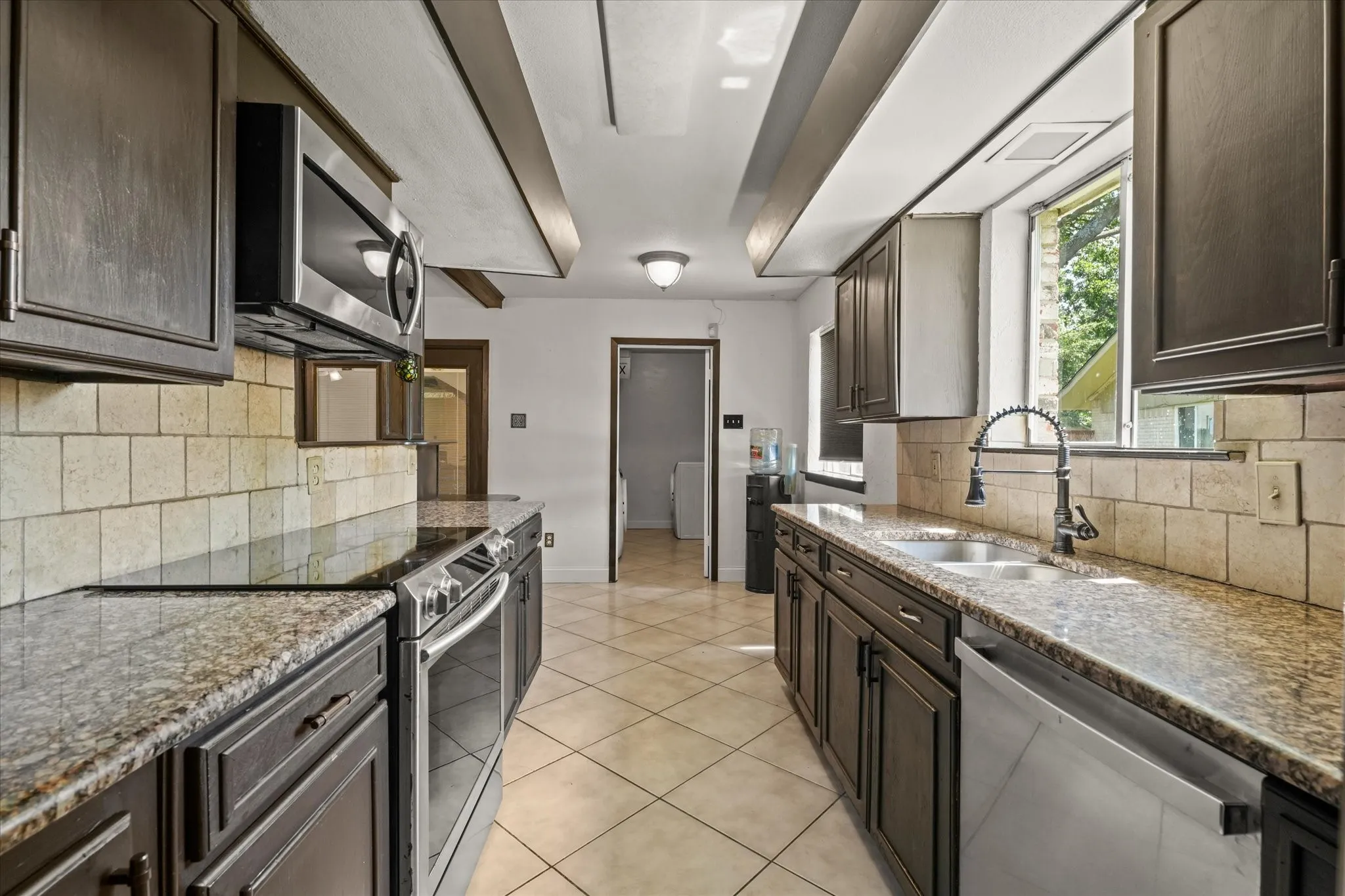 Single Family Residence For Sale in Dallas County , 2795 Beechmont Drive, Dallas, Texas 75228, 4 Bedroom, 3 Bathroom, Garage spaces, 1,833 Sqft, built in 1964, mls#21272382, Real Estate Agent in Dallas, Homes For Sale in Dallas county, Homes For Sale in Dallas, Realtor in Dallas Texas, Real Estate Brokerage Independent Realty Texas, Luminita Cordes Realtor