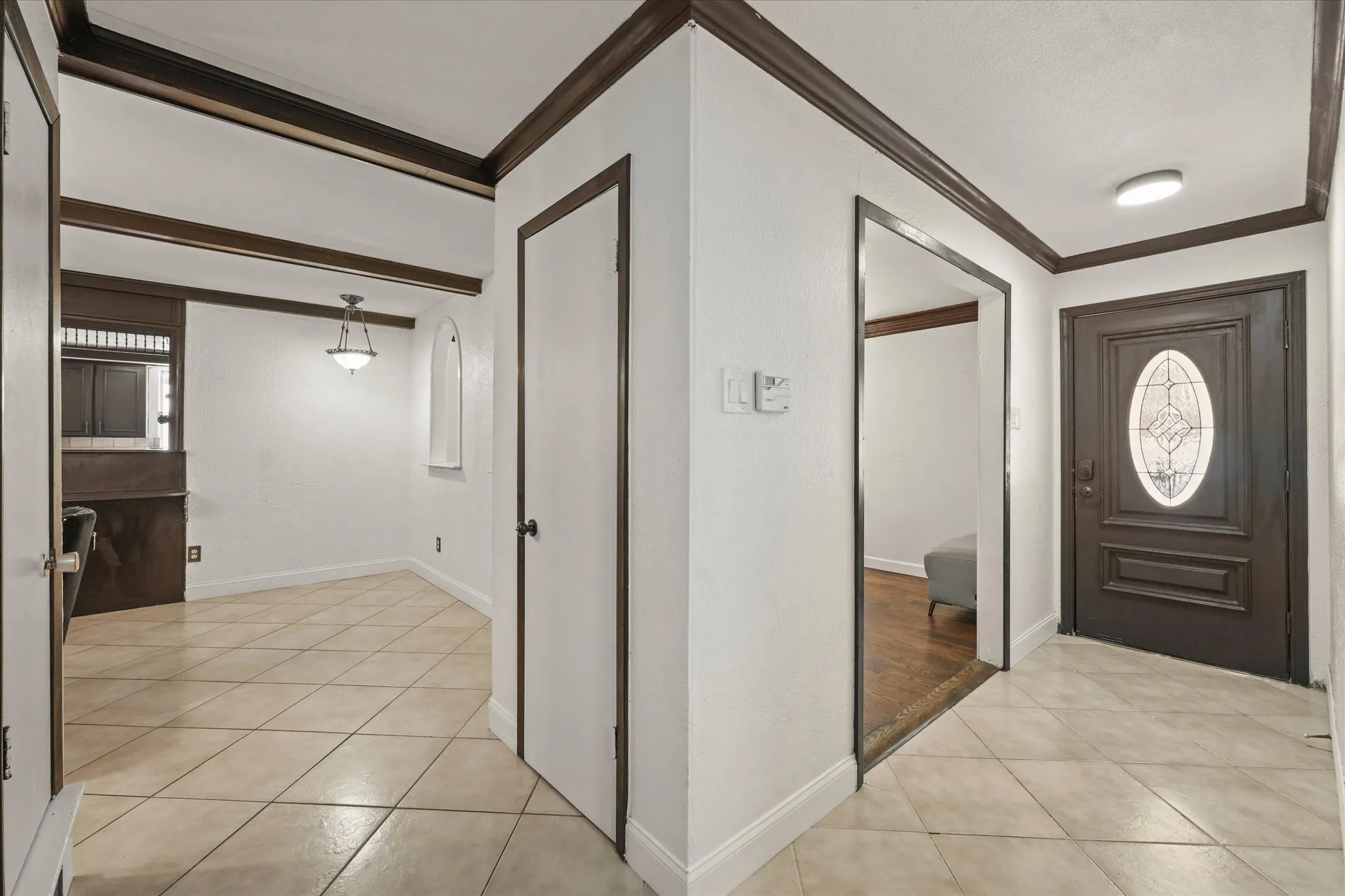 Single Family Residence For Sale in Dallas County , 2795 Beechmont Drive, Dallas, Texas 75228, 4 Bedroom, 3 Bathroom, Garage spaces, 1,833 Sqft, built in 1964, mls#21272382, Real Estate Agent in Dallas, Homes For Sale in Dallas county, Homes For Sale in Dallas, Realtor in Dallas Texas, Real Estate Brokerage Independent Realty Texas, Luminita Cordes Realtor