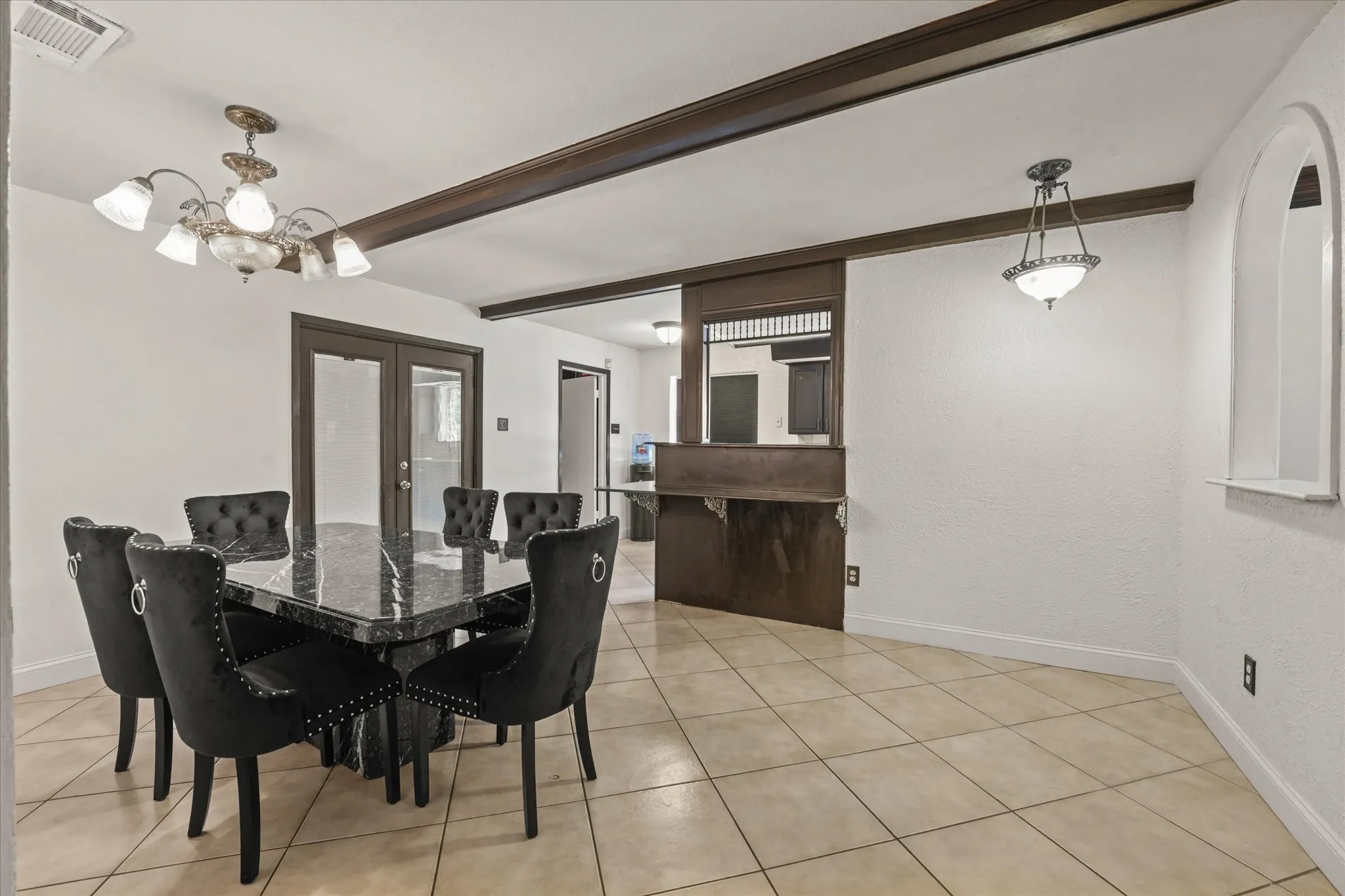 Single Family Residence For Sale in Dallas County , 2795 Beechmont Drive, Dallas, Texas 75228, 4 Bedroom, 3 Bathroom, Garage spaces, 1,833 Sqft, built in 1964, mls#21272382, Real Estate Agent in Dallas, Homes For Sale in Dallas county, Homes For Sale in Dallas, Realtor in Dallas Texas, Real Estate Brokerage Independent Realty Texas, Luminita Cordes Realtor