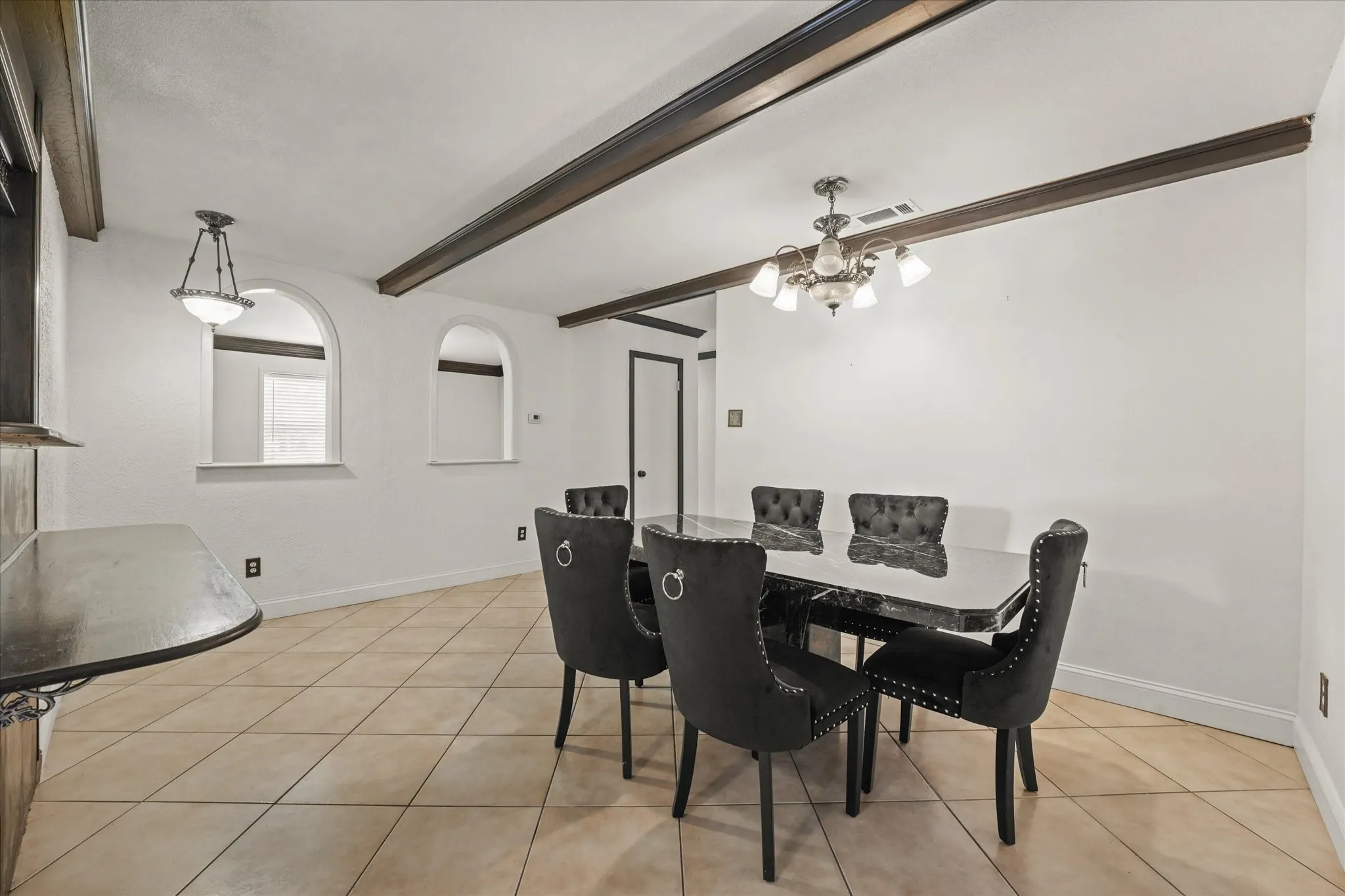Single Family Residence For Sale in Dallas County , 2795 Beechmont Drive, Dallas, Texas 75228, 4 Bedroom, 3 Bathroom, Garage spaces, 1,833 Sqft, built in 1964, mls#21272382, Real Estate Agent in Dallas, Homes For Sale in Dallas county, Homes For Sale in Dallas, Realtor in Dallas Texas, Real Estate Brokerage Independent Realty Texas, Luminita Cordes Realtor