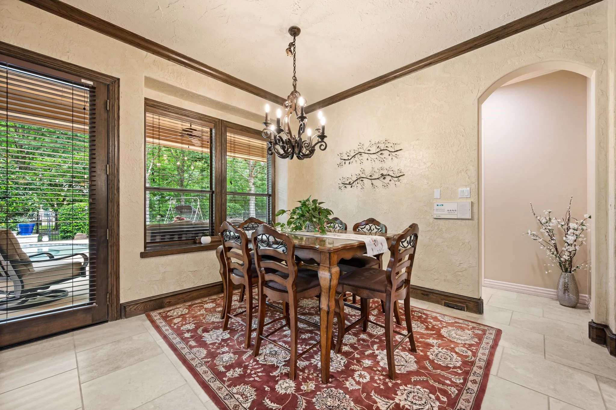 Single Family Residence For Sale in Tarrant County , 1908 Stratton Court, Colleyville, Texas 76034, 5 Bedroom, 6 Bathroom, 4 Garage spaces, 5,187 Sqft, built in 2003, mls#21265199, Real Estate Agent in Colleyville, Homes For Sale in Tarrant county, Homes For Sale in Colleyville, Realtor in Colleyville Texas, Real Estate Brokerage Independent Realty Texas, Luminita Cordes Realtor