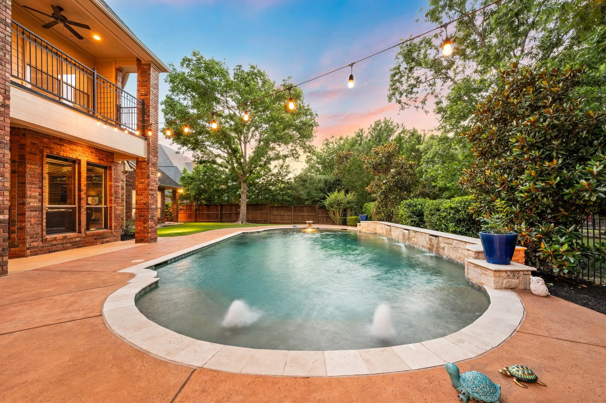Single Family Residence For Sale in Tarrant County , 1908 Stratton Court, Colleyville, Texas 76034, 5 Bedroom, 6 Bathroom, 4 Garage spaces, 5,187 Sqft, built in 2003, mls#21265199, Real Estate Agent in Colleyville, Homes For Sale in Tarrant county, Homes For Sale in Colleyville, Realtor in Colleyville Texas, Real Estate Brokerage Independent Realty Texas, Luminita Cordes Realtor