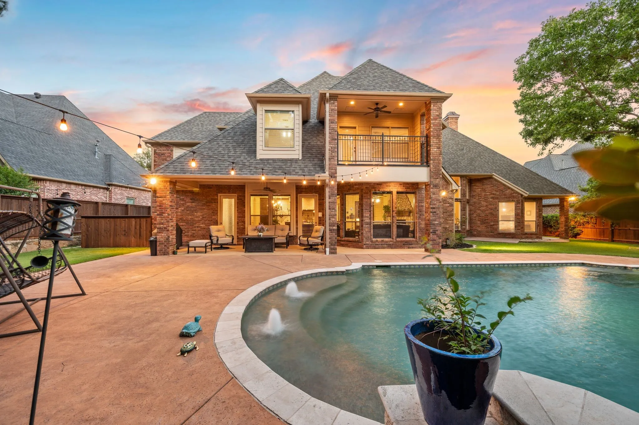 Single Family Residence For Sale in Tarrant County , 1908 Stratton Court, Colleyville, Texas 76034, 5 Bedroom, 6 Bathroom, 4 Garage spaces, 5,187 Sqft, built in 2003, mls#21265199, Real Estate Agent in Colleyville, Homes For Sale in Tarrant county, Homes For Sale in Colleyville, Realtor in Colleyville Texas, Real Estate Brokerage Independent Realty Texas, Luminita Cordes Realtor