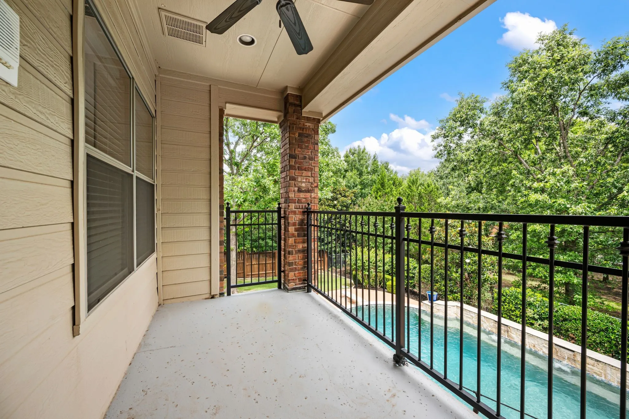 Single Family Residence For Sale in Tarrant County , 1908 Stratton Court, Colleyville, Texas 76034, 5 Bedroom, 6 Bathroom, 4 Garage spaces, 5,187 Sqft, built in 2003, mls#21265199, Real Estate Agent in Colleyville, Homes For Sale in Tarrant county, Homes For Sale in Colleyville, Realtor in Colleyville Texas, Real Estate Brokerage Independent Realty Texas, Luminita Cordes Realtor