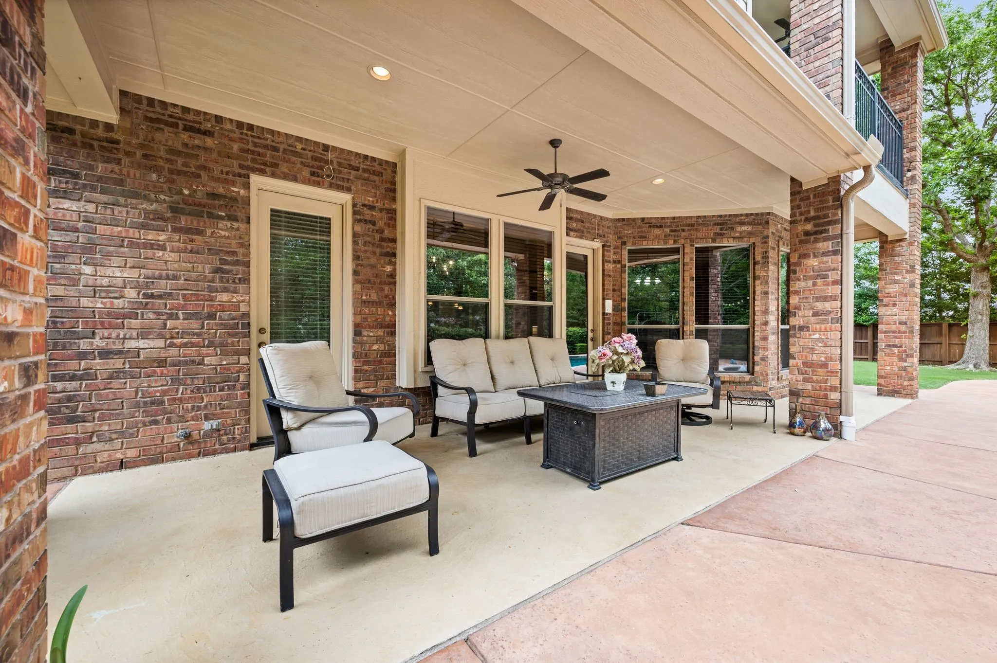 Single Family Residence For Sale in Tarrant County , 1908 Stratton Court, Colleyville, Texas 76034, 5 Bedroom, 6 Bathroom, 4 Garage spaces, 5,187 Sqft, built in 2003, mls#21265199, Real Estate Agent in Colleyville, Homes For Sale in Tarrant county, Homes For Sale in Colleyville, Realtor in Colleyville Texas, Real Estate Brokerage Independent Realty Texas, Luminita Cordes Realtor
