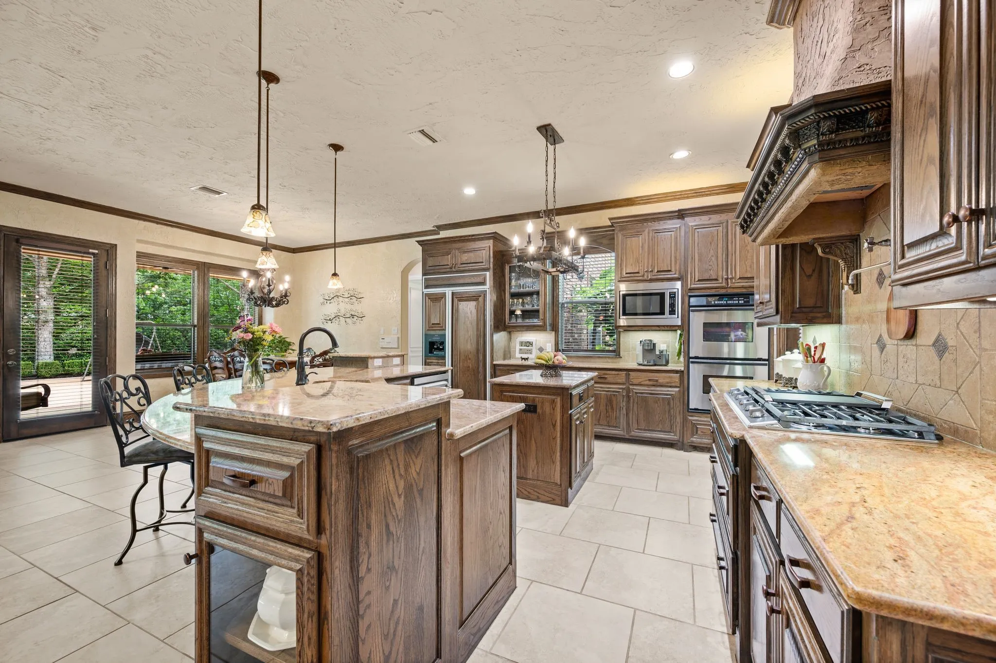 Single Family Residence For Sale in Tarrant County , 1908 Stratton Court, Colleyville, Texas 76034, 5 Bedroom, 6 Bathroom, 4 Garage spaces, 5,187 Sqft, built in 2003, mls#21265199, Real Estate Agent in Colleyville, Homes For Sale in Tarrant county, Homes For Sale in Colleyville, Realtor in Colleyville Texas, Real Estate Brokerage Independent Realty Texas, Luminita Cordes Realtor
