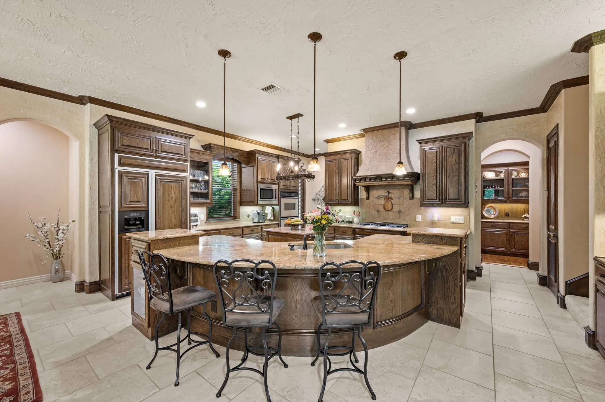 Single Family Residence For Sale in Tarrant County , 1908 Stratton Court, Colleyville, Texas 76034, 5 Bedroom, 6 Bathroom, 4 Garage spaces, 5,187 Sqft, built in 2003, mls#21265199, Real Estate Agent in Colleyville, Homes For Sale in Tarrant county, Homes For Sale in Colleyville, Realtor in Colleyville Texas, Real Estate Brokerage Independent Realty Texas, Luminita Cordes Realtor