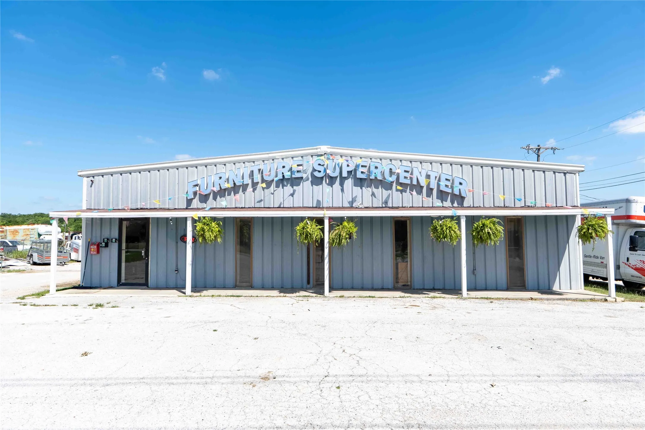 Business For Sale in Wise County , 45 W HIGHWAY 380, Bridgeport, Texas 76426, 0, 0, Garage spaces, 0 Sqft, built in 1986, Price $1,700,000, mls#21272385, Real Estate Agent in Bridgeport, Homes For Sale in Wise county, Homes For Sale in Bridgeport, Realtor in Bridgeport Texas, Real Estate Brokerage Independent Realty Texas, Luminita Cordes Realtor