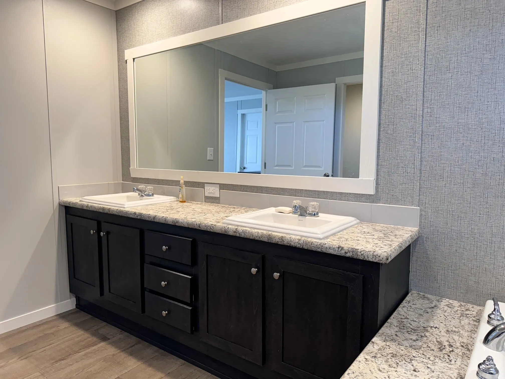 Manufactured Home For Sale in Morris County , 39 CR 1206, Daingerfield, Texas 75638, 3 Bedroom, 2 Bathroom, Garage spaces, 1,736 Sqft, built in 2024, mls#21271686, Real Estate Agent in Daingerfield, Homes For Sale in Morris county, Homes For Sale in Daingerfield, Realtor in Daingerfield Texas, Real Estate Brokerage Independent Realty Texas, Luminita Cordes Realtor