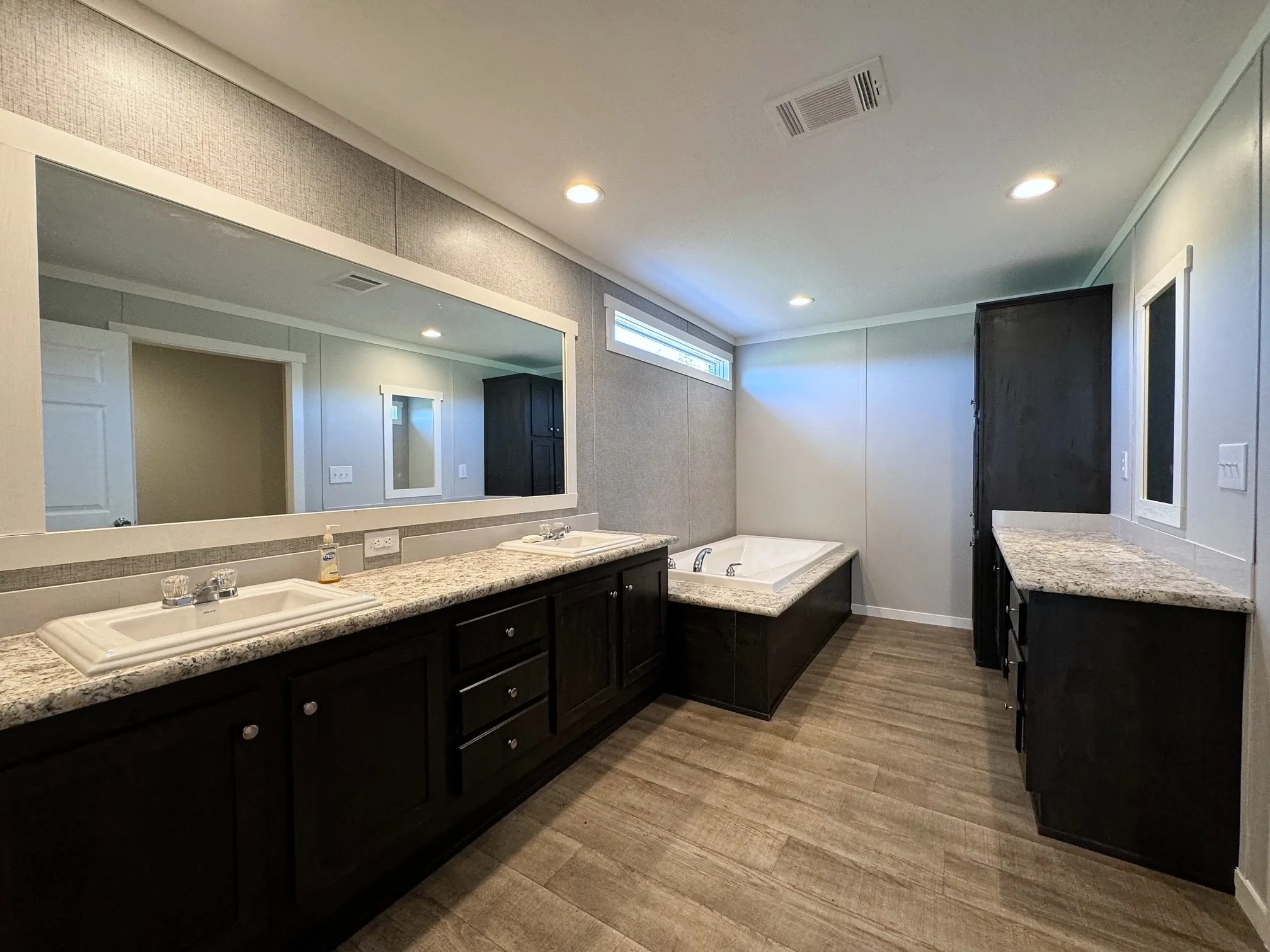 Manufactured Home For Sale in Morris County , 39 CR 1206, Daingerfield, Texas 75638, 3 Bedroom, 2 Bathroom, Garage spaces, 1,736 Sqft, built in 2024, mls#21271686, Real Estate Agent in Daingerfield, Homes For Sale in Morris county, Homes For Sale in Daingerfield, Realtor in Daingerfield Texas, Real Estate Brokerage Independent Realty Texas, Luminita Cordes Realtor