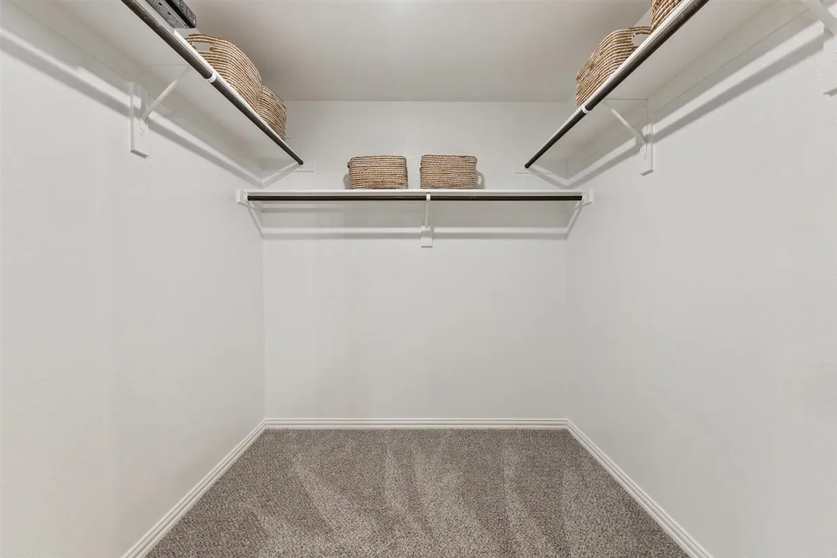23-1147 MORGAN DRIVE-23