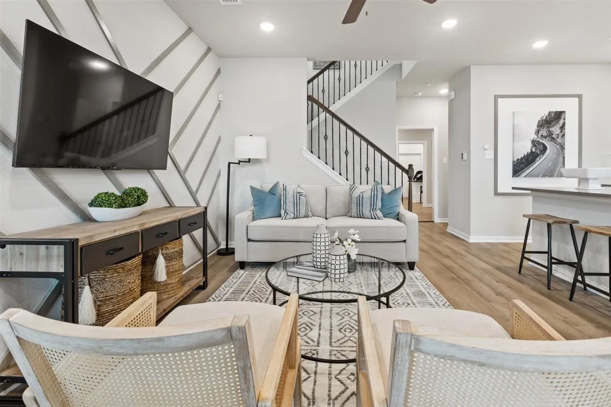 08-1147 MORGAN DRIVE-8
