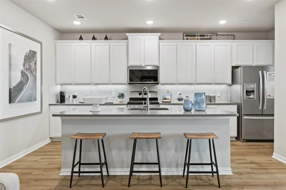 17-1147 MORGAN DRIVE-17