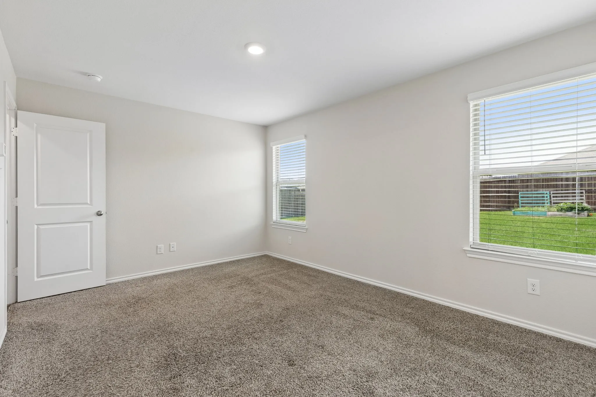 Single Family Residence For Sale in Denton County , 932 Juno Lane, Denton, Texas 76209, 4 Bedroom, 2 Bathroom, 2 Garage spaces, 1,567 Sqft, built in 2021, mls#21272054, Real Estate Agent in Denton, Homes For Sale in Denton county, Homes For Sale in Denton, Realtor in Denton Texas, Real Estate Brokerage Independent Realty Texas, Luminita Cordes Realtor