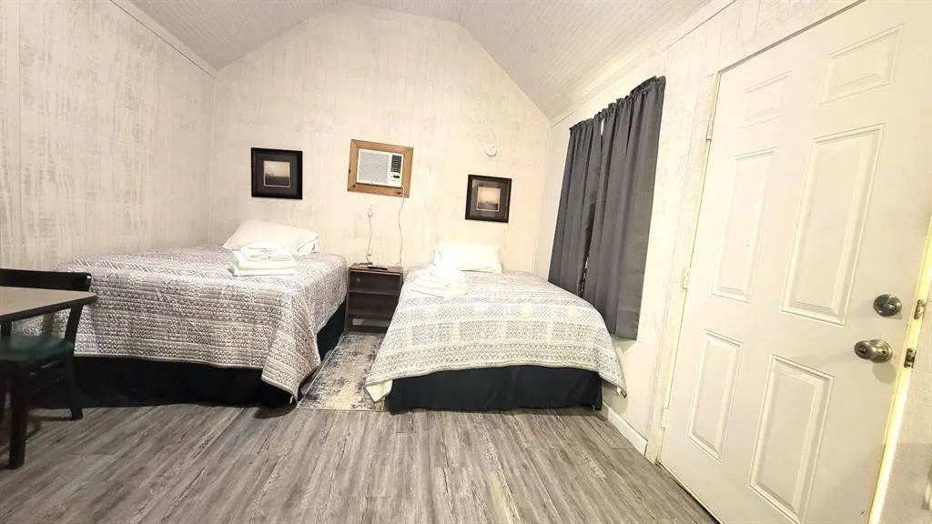Business For Sale in Titus County , 2550 FM 21, Pittsburg, Texas 75686, 0, 0, Garage spaces, 0 Sqft, built in 2007, mls#21270873, Real Estate Agent in Pittsburg, Homes For Sale in Titus county, Homes For Sale in Pittsburg, Realtor in Pittsburg Texas, Real Estate Brokerage Independent Realty Texas, Luminita Cordes Realtor