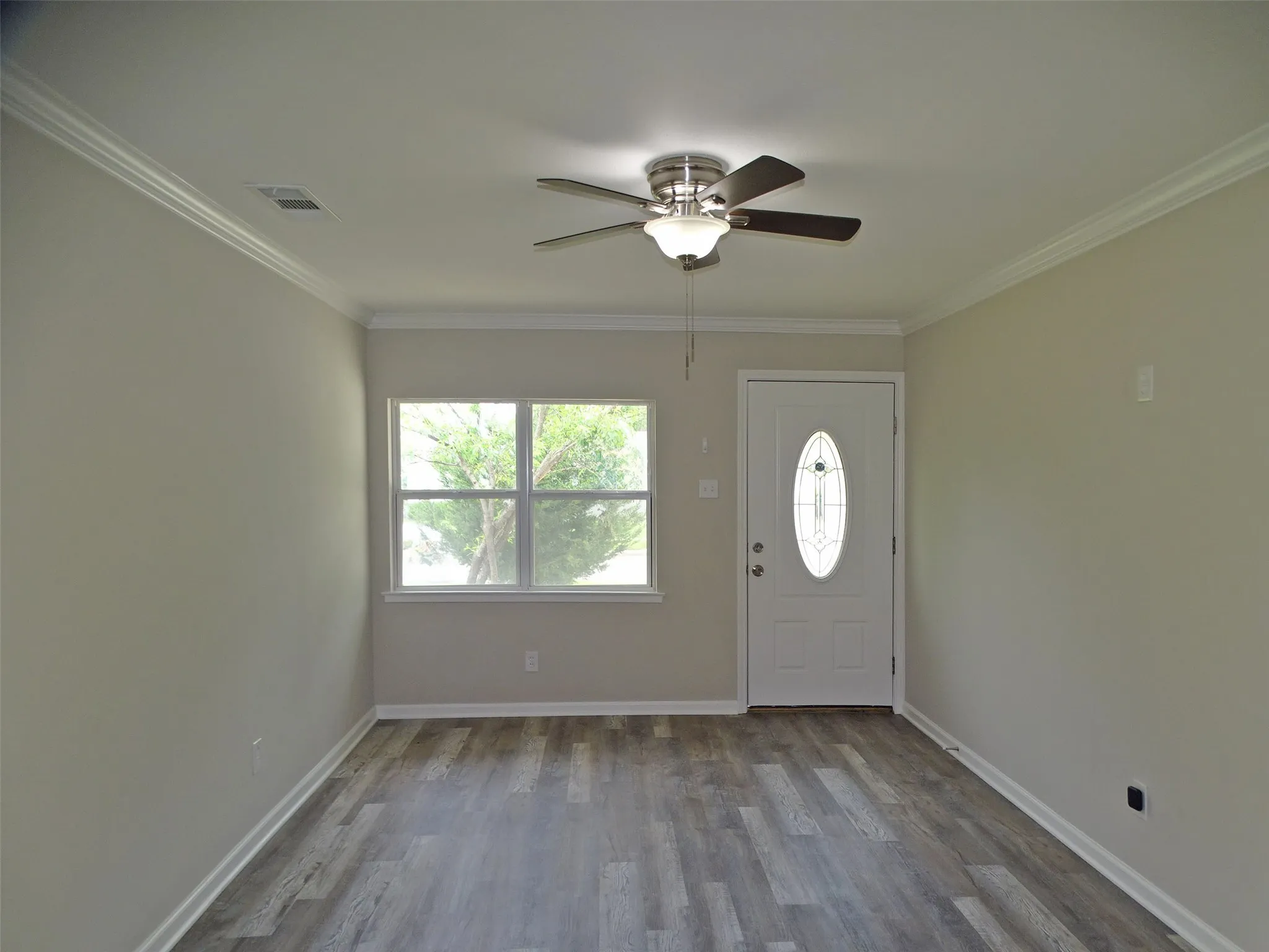 Single Family Residence For Sale in Dallas County , 202 E Cober Drive, Grand Prairie, Texas 75051, 4 Bedroom, 2 Bathroom, 1 Garage spaces, 1,506 Sqft, built in 1959, mls#21271358, Real Estate Agent in Grand Prairie, Homes For Sale in Dallas county, Homes For Sale in Grand Prairie, Realtor in Grand Prairie Texas, Real Estate Brokerage Independent Realty Texas, Luminita Cordes Realtor