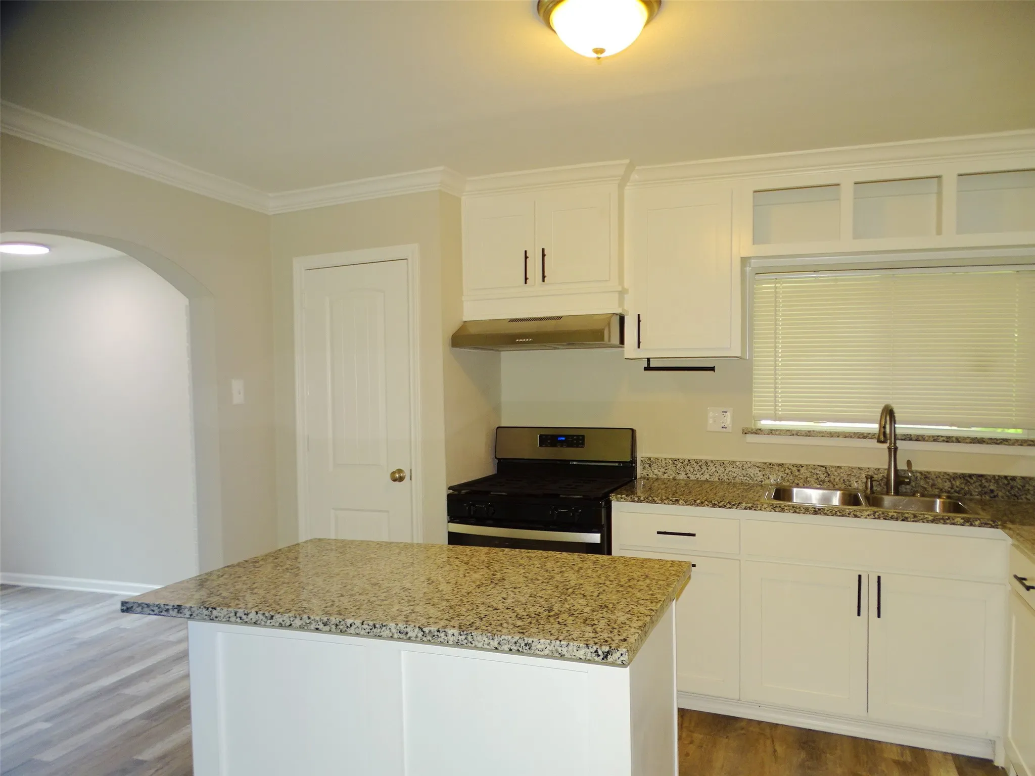 Single Family Residence For Sale in Dallas County , 202 E Cober Drive, Grand Prairie, Texas 75051, 4 Bedroom, 2 Bathroom, 1 Garage spaces, 1,506 Sqft, built in 1959, mls#21271358, Real Estate Agent in Grand Prairie, Homes For Sale in Dallas county, Homes For Sale in Grand Prairie, Realtor in Grand Prairie Texas, Real Estate Brokerage Independent Realty Texas, Luminita Cordes Realtor