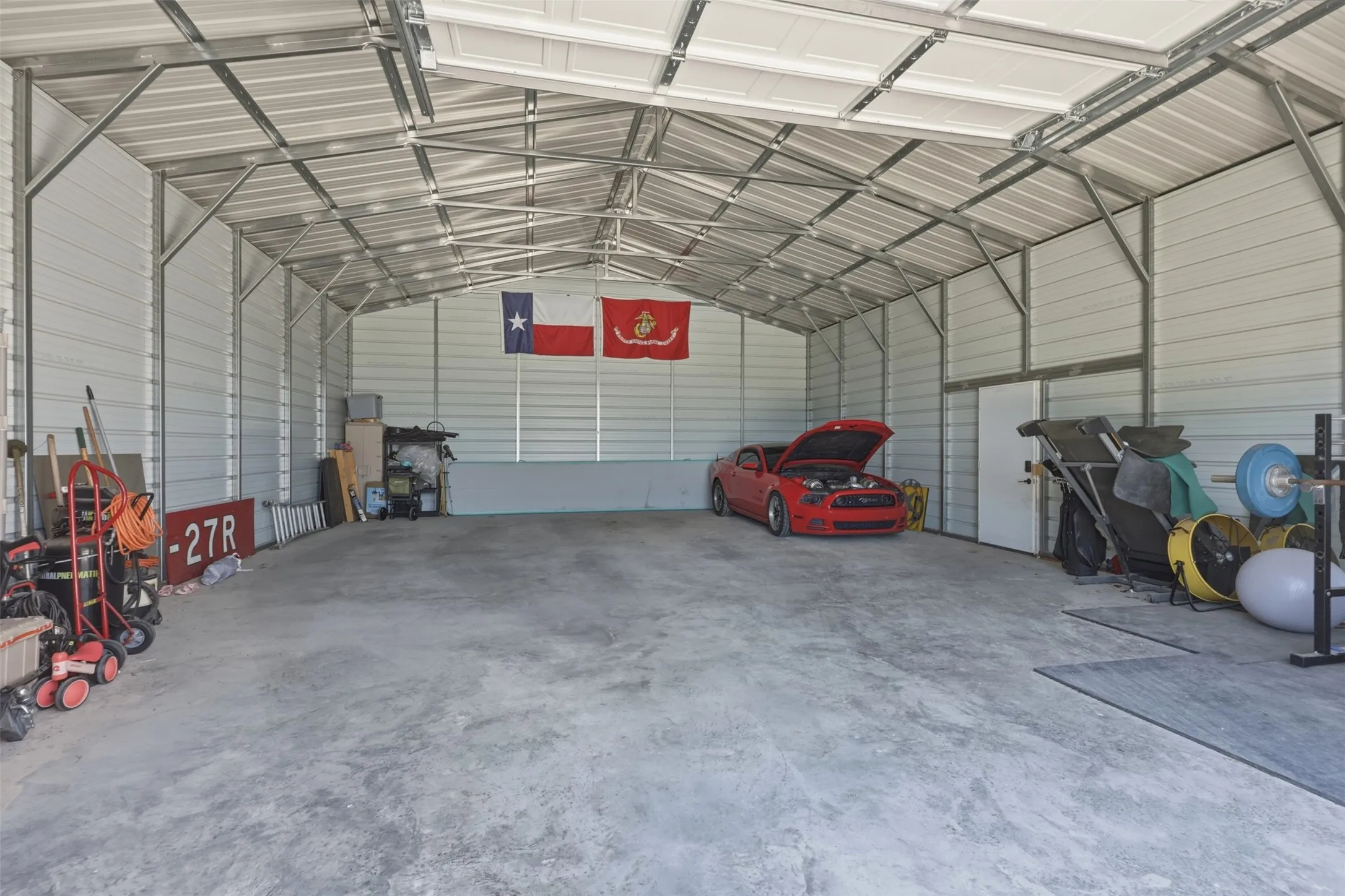 Single Family Residence For Sale in Fannin County , 1501 Business Highway 121, Trenton, Texas 75490, 4 Bedroom, 2 Bathroom, 2 Garage spaces, 1,700 Sqft, built in 2023, mls#21258343, Real Estate Agent in Trenton, Homes For Sale in Fannin county, Homes For Sale in Trenton, Realtor in Trenton Texas, Real Estate Brokerage Independent Realty Texas, Luminita Cordes Realtor