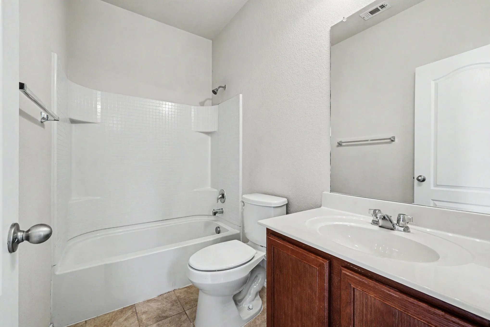 Single Family Residence For Sale in Denton County , 701 Whitemarsh Drive, Aubrey, Texas 76227, 5 Bedroom, 3 Bathroom, 1 Garage spaces, 2,419 Sqft, built in 2014, mls#21268830, Real Estate Agent in Aubrey, Homes For Sale in Denton county, Homes For Sale in Aubrey, Realtor in Aubrey Texas, Real Estate Brokerage Independent Realty Texas, Luminita Cordes Realtor