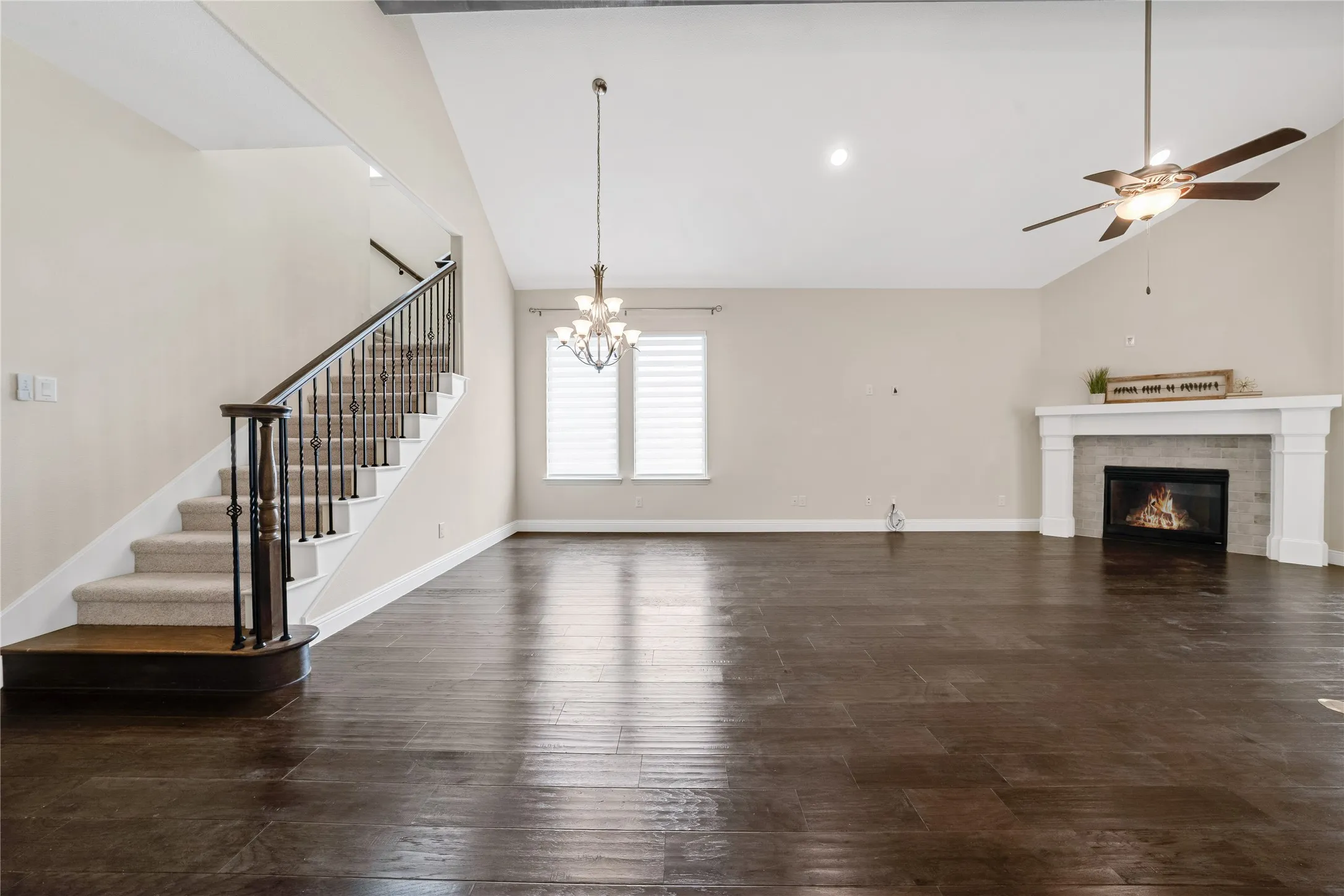 Single Family Residence For Sale in Collin County , 2712 Cross Oak Place, Mc Kinney, Texas 75071, 5 Bedrooms, 4 Bathrooms, 3 Garage spaces, 2,846 Sqft, built in 2018, Price $650,000, mls#21271834, Real Estate Agent in Mc Kinney, Homes For Sale in Collin county, Homes For Sale in Mc Kinney, Realtor in Mc Kinney Texas, Real Estate Brokerage Independent Realty Texas, Luminita Cordes Realtor