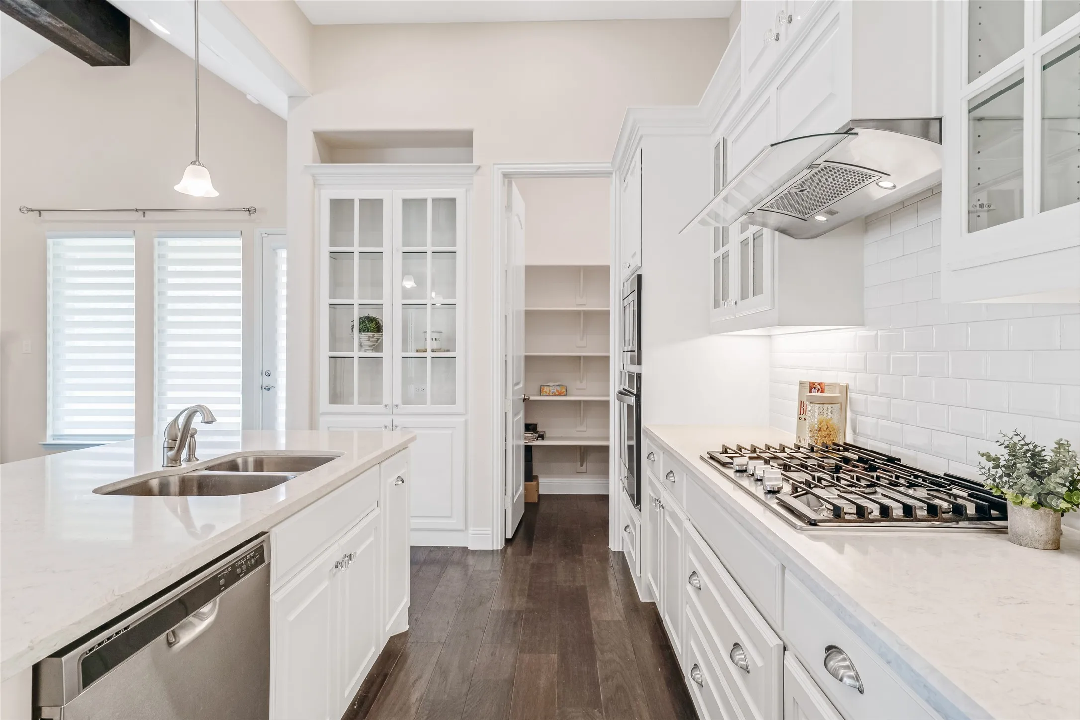 Single Family Residence For Sale in Collin County , 2712 Cross Oak Place, Mc Kinney, Texas 75071, 5 Bedrooms, 4 Bathrooms, 3 Garage spaces, 2,846 Sqft, built in 2018, Price $650,000, mls#21271834, Real Estate Agent in Mc Kinney, Homes For Sale in Collin county, Homes For Sale in Mc Kinney, Realtor in Mc Kinney Texas, Real Estate Brokerage Independent Realty Texas, Luminita Cordes Realtor