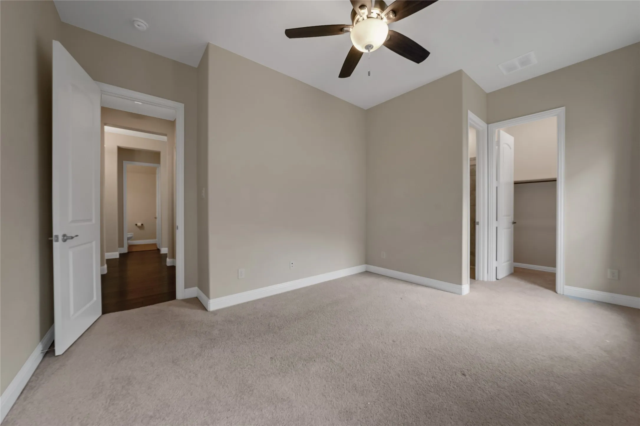 Single Family Residence For Sale in Collin County , 2712 Cross Oak Place, Mc Kinney, Texas 75071, 5 Bedrooms, 4 Bathrooms, 3 Garage spaces, 2,846 Sqft, built in 2018, Price $650,000, mls#21271834, Real Estate Agent in Mc Kinney, Homes For Sale in Collin county, Homes For Sale in Mc Kinney, Realtor in Mc Kinney Texas, Real Estate Brokerage Independent Realty Texas, Luminita Cordes Realtor