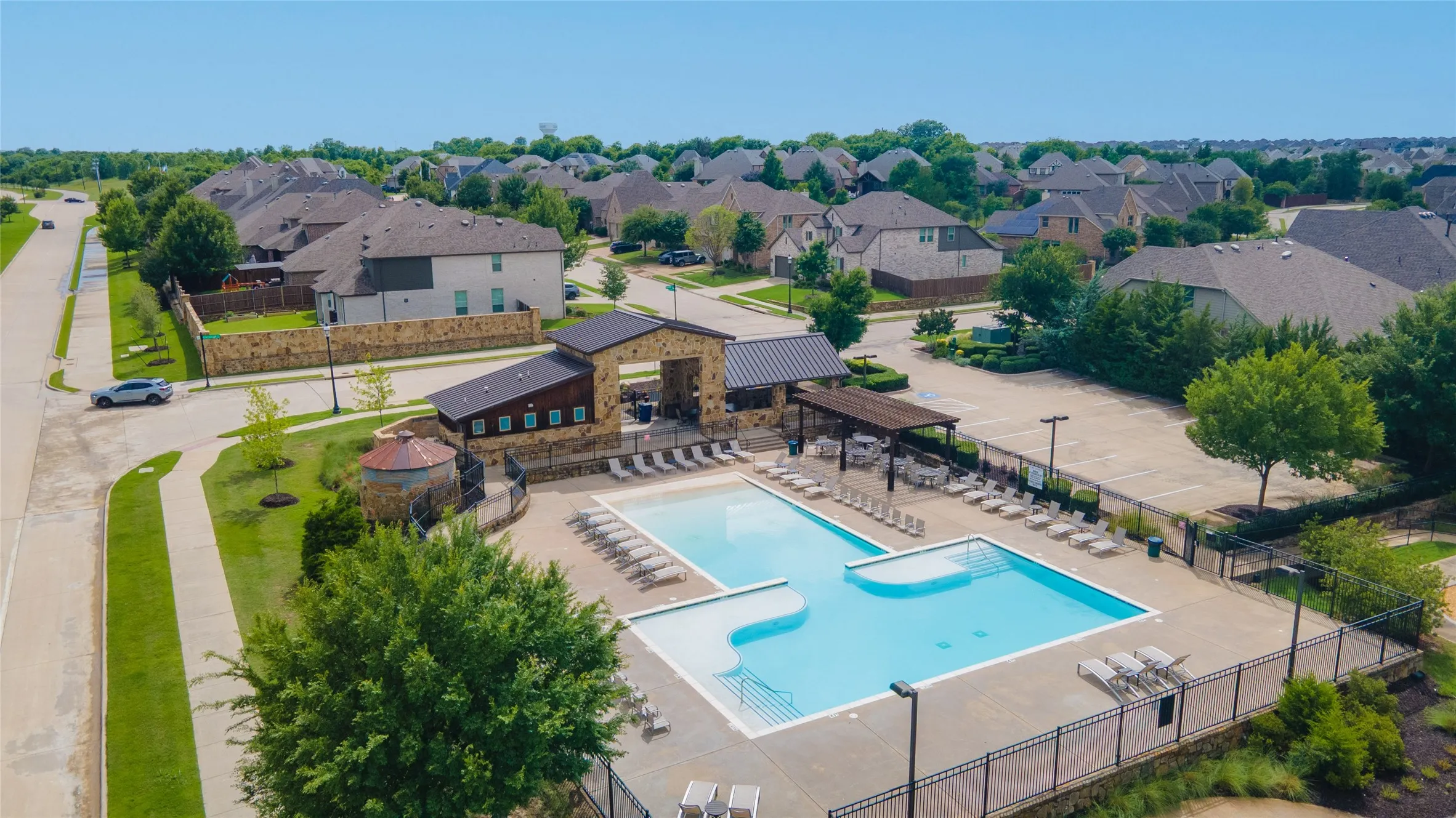 Single Family Residence For Sale in Collin County , 2712 Cross Oak Place, Mc Kinney, Texas 75071, 5 Bedrooms, 4 Bathrooms, 3 Garage spaces, 2,846 Sqft, built in 2018, Price $650,000, mls#21271834, Real Estate Agent in Mc Kinney, Homes For Sale in Collin county, Homes For Sale in Mc Kinney, Realtor in Mc Kinney Texas, Real Estate Brokerage Independent Realty Texas, Luminita Cordes Realtor