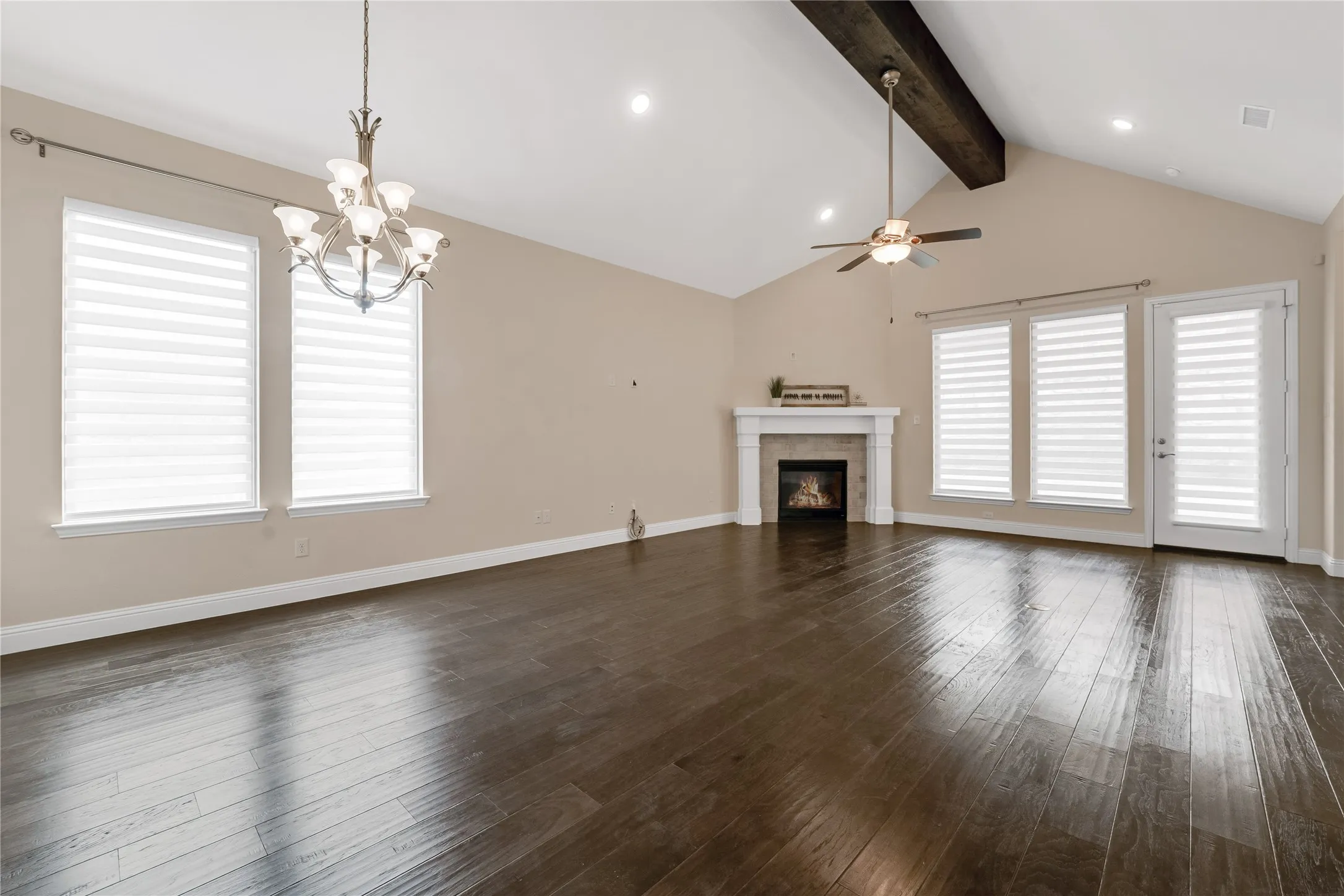 Single Family Residence For Sale in Collin County , 2712 Cross Oak Place, Mc Kinney, Texas 75071, 5 Bedrooms, 4 Bathrooms, 3 Garage spaces, 2,846 Sqft, built in 2018, Price $650,000, mls#21271834, Real Estate Agent in Mc Kinney, Homes For Sale in Collin county, Homes For Sale in Mc Kinney, Realtor in Mc Kinney Texas, Real Estate Brokerage Independent Realty Texas, Luminita Cordes Realtor