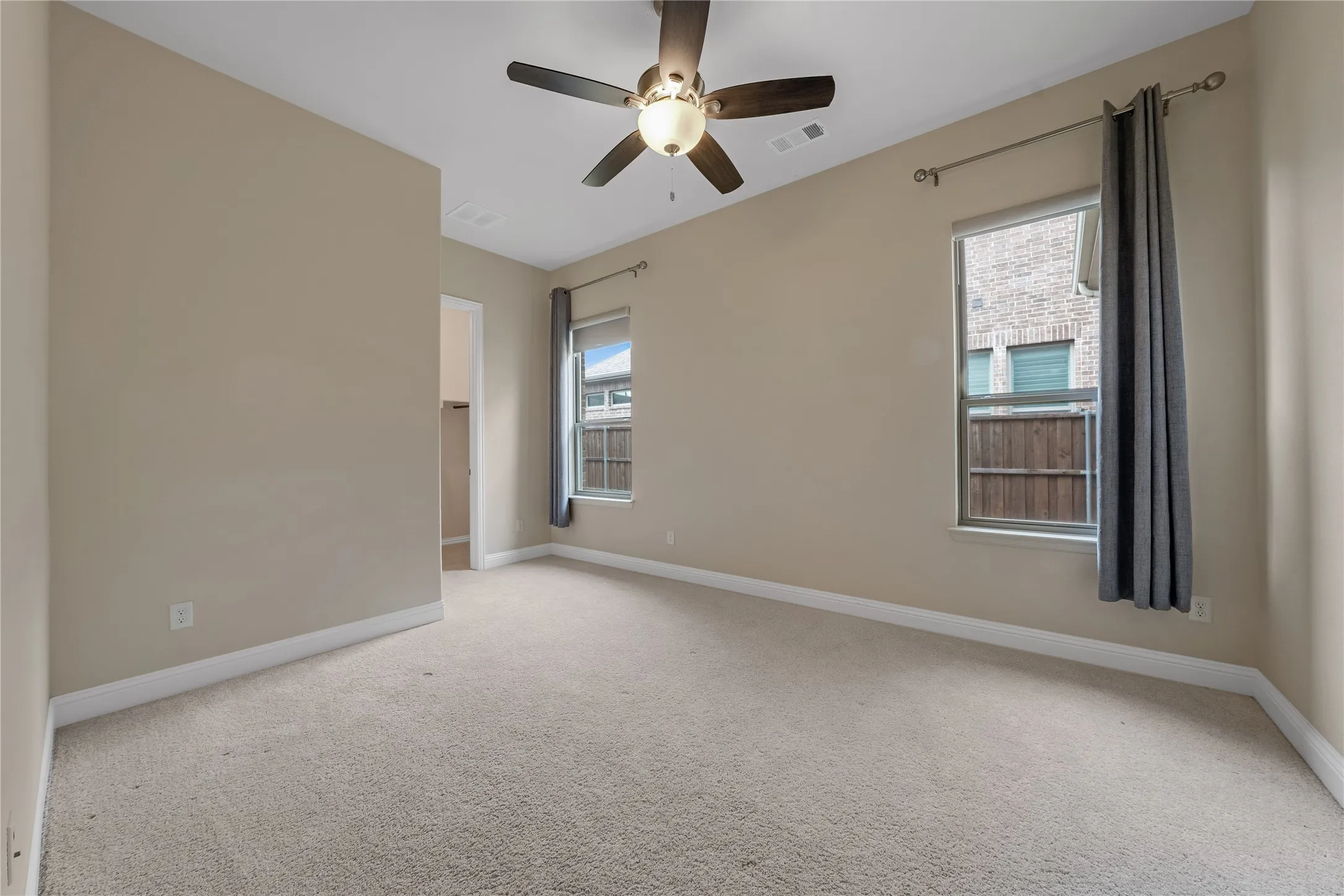 Single Family Residence For Sale in Collin County , 2712 Cross Oak Place, Mc Kinney, Texas 75071, 5 Bedrooms, 4 Bathrooms, 3 Garage spaces, 2,846 Sqft, built in 2018, Price $650,000, mls#21271834, Real Estate Agent in Mc Kinney, Homes For Sale in Collin county, Homes For Sale in Mc Kinney, Realtor in Mc Kinney Texas, Real Estate Brokerage Independent Realty Texas, Luminita Cordes Realtor