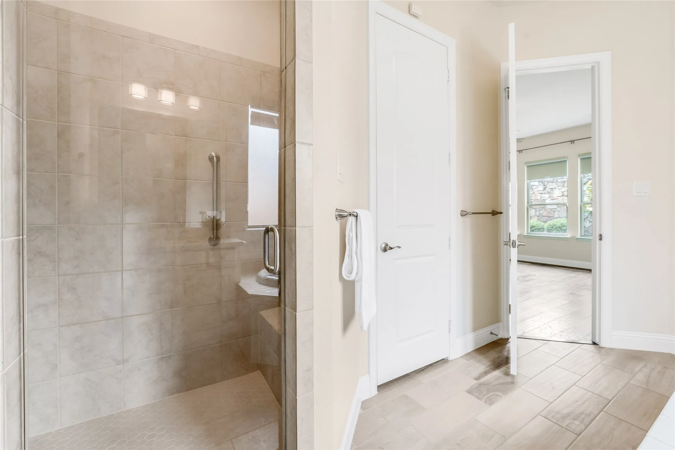 Single Family Residence For Sale in Collin County , 2712 Cross Oak Place, Mc Kinney, Texas 75071, 5 Bedrooms, 4 Bathrooms, 3 Garage spaces, 2,846 Sqft, built in 2018, Price $650,000, mls#21271834, Real Estate Agent in Mc Kinney, Homes For Sale in Collin county, Homes For Sale in Mc Kinney, Realtor in Mc Kinney Texas, Real Estate Brokerage Independent Realty Texas, Luminita Cordes Realtor