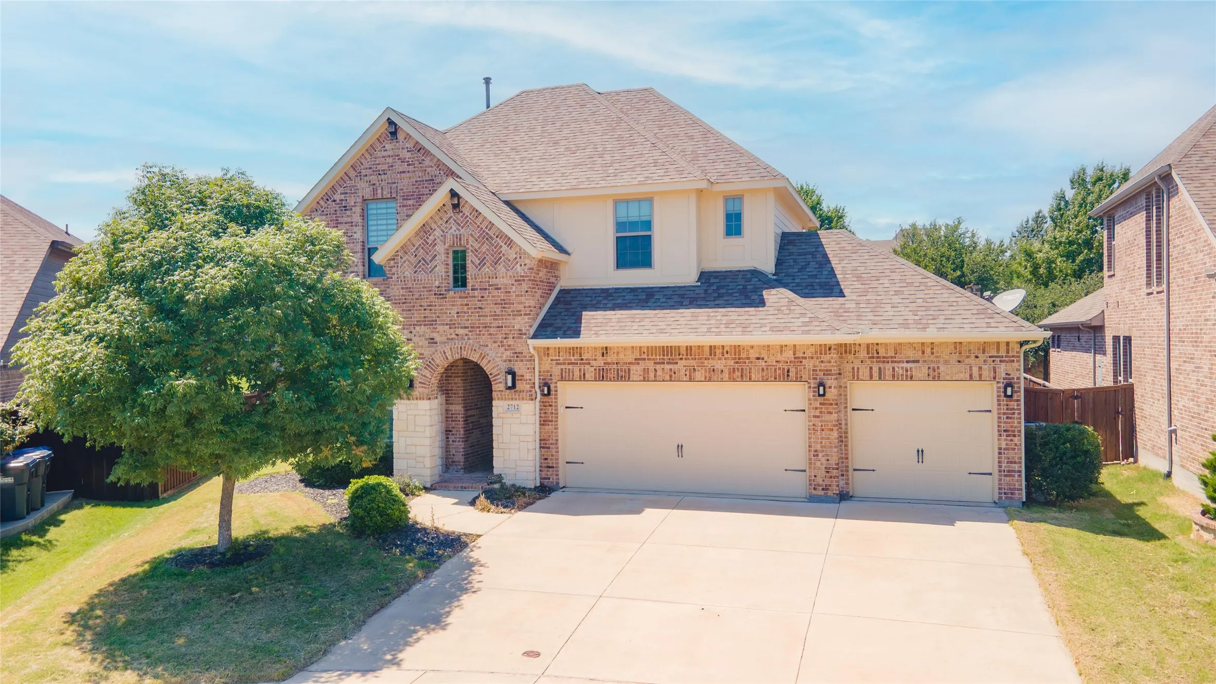 Single Family Residence For Sale in Collin County , 2712 Cross Oak Place, Mc Kinney, Texas 75071, 5 Bedrooms, 4 Bathrooms, 3 Garage spaces, 2,846 Sqft, built in 2018, Price $650,000, mls#21271834, Real Estate Agent in Mc Kinney, Homes For Sale in Collin county, Homes For Sale in Mc Kinney, Realtor in Mc Kinney Texas, Real Estate Brokerage Independent Realty Texas, Luminita Cordes Realtor