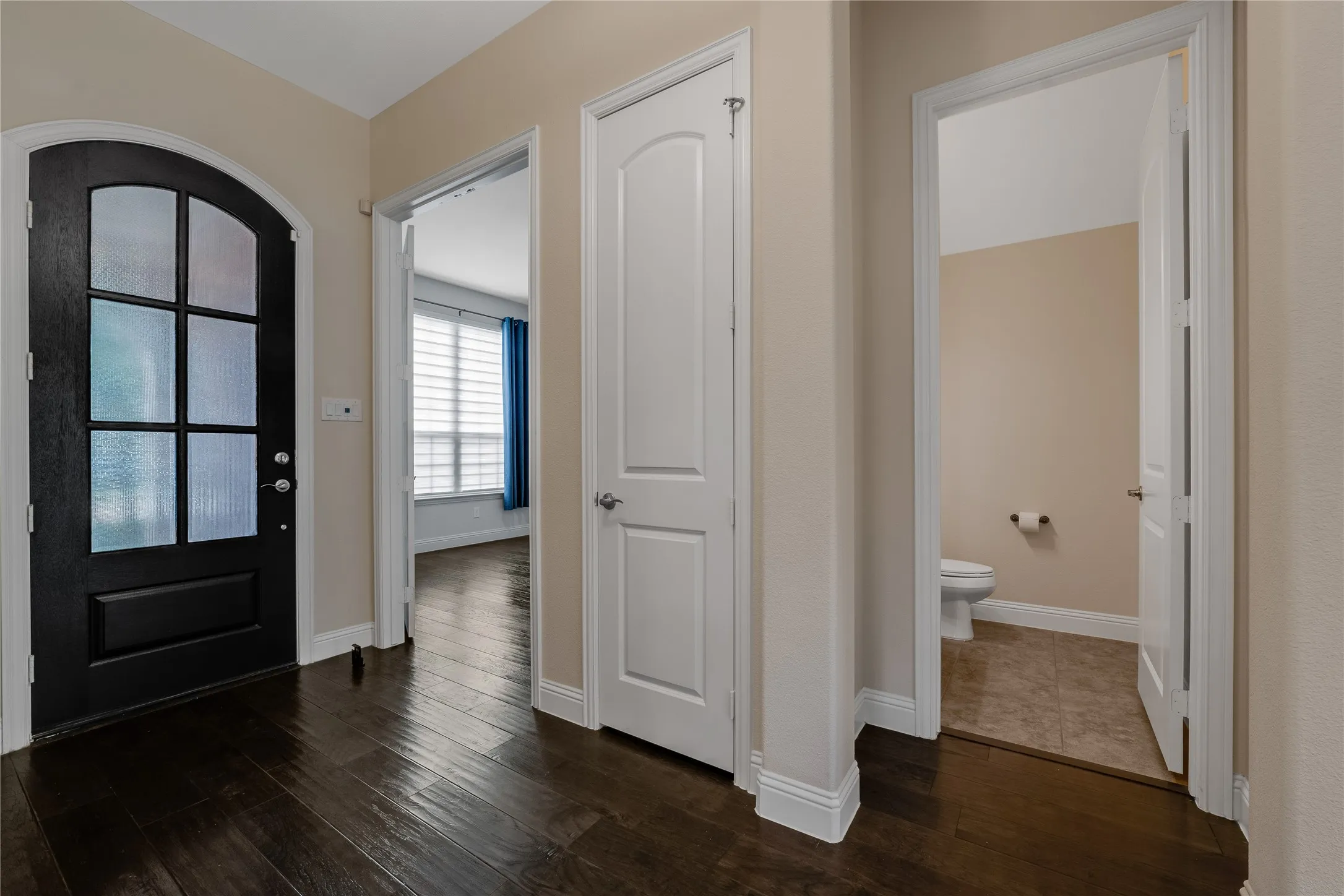 Single Family Residence For Sale in Collin County , 2712 Cross Oak Place, Mc Kinney, Texas 75071, 5 Bedrooms, 4 Bathrooms, 3 Garage spaces, 2,846 Sqft, built in 2018, Price $650,000, mls#21271834, Real Estate Agent in Mc Kinney, Homes For Sale in Collin county, Homes For Sale in Mc Kinney, Realtor in Mc Kinney Texas, Real Estate Brokerage Independent Realty Texas, Luminita Cordes Realtor