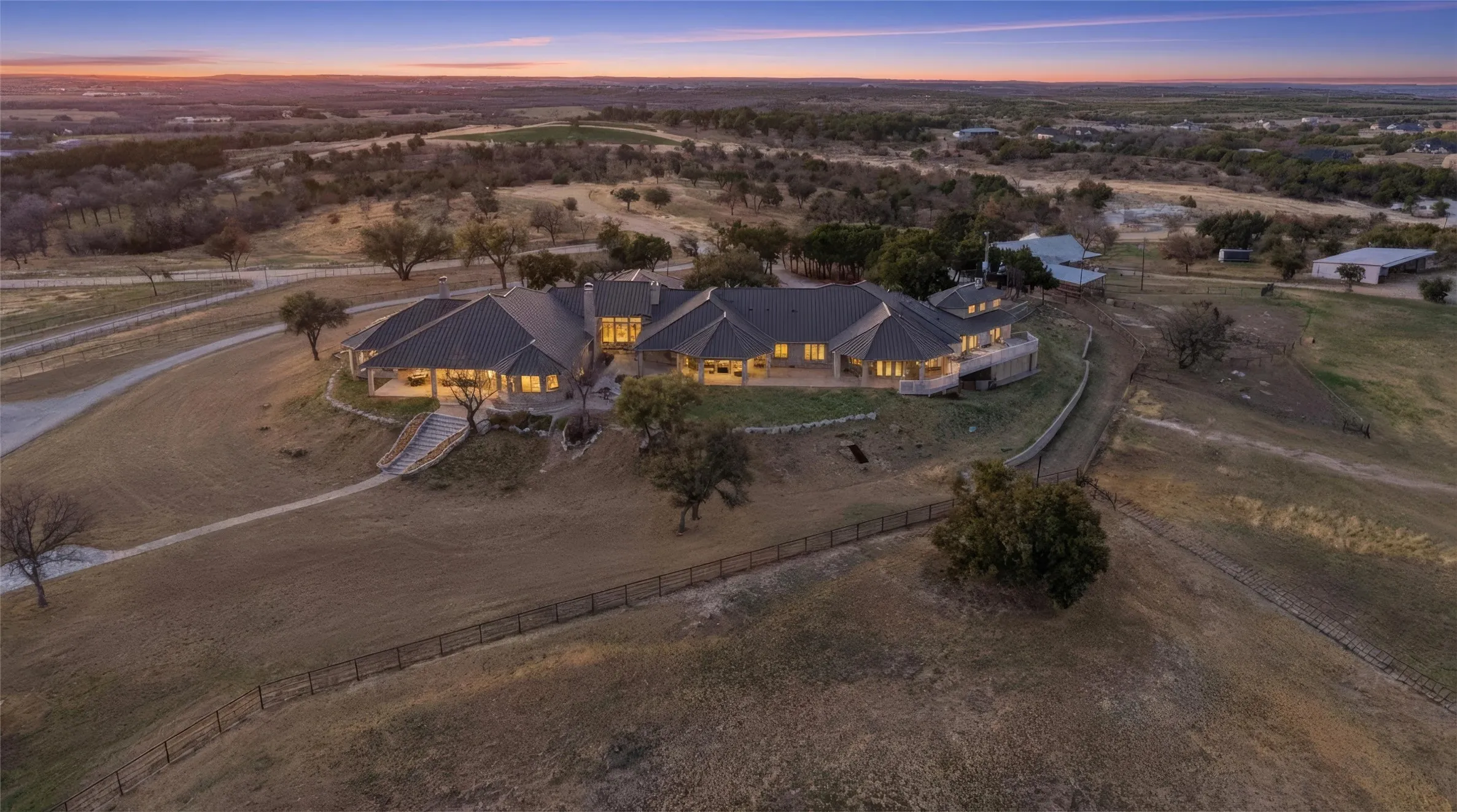 Apartment For Sale in Parker County , 128 Countdown Trail, Weatherford, Texas 76087, 3 Bedroom, 6 Bathroom, 3 Garage spaces, 10,438 Sqft, built in 2006, mls#21191859, Real Estate Agent in Weatherford, Homes For Sale in Parker county, Homes For Sale in Weatherford, Realtor in Weatherford Texas, Real Estate Brokerage Independent Realty Texas, Luminita Cordes Realtor