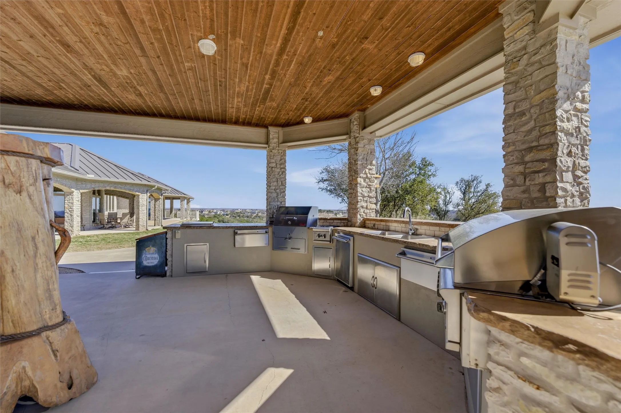 Apartment For Sale in Parker County , 128 Countdown Trail, Weatherford, Texas 76087, 3 Bedroom, 6 Bathroom, 3 Garage spaces, 10,438 Sqft, built in 2006, mls#21191859, Real Estate Agent in Weatherford, Homes For Sale in Parker county, Homes For Sale in Weatherford, Realtor in Weatherford Texas, Real Estate Brokerage Independent Realty Texas, Luminita Cordes Realtor