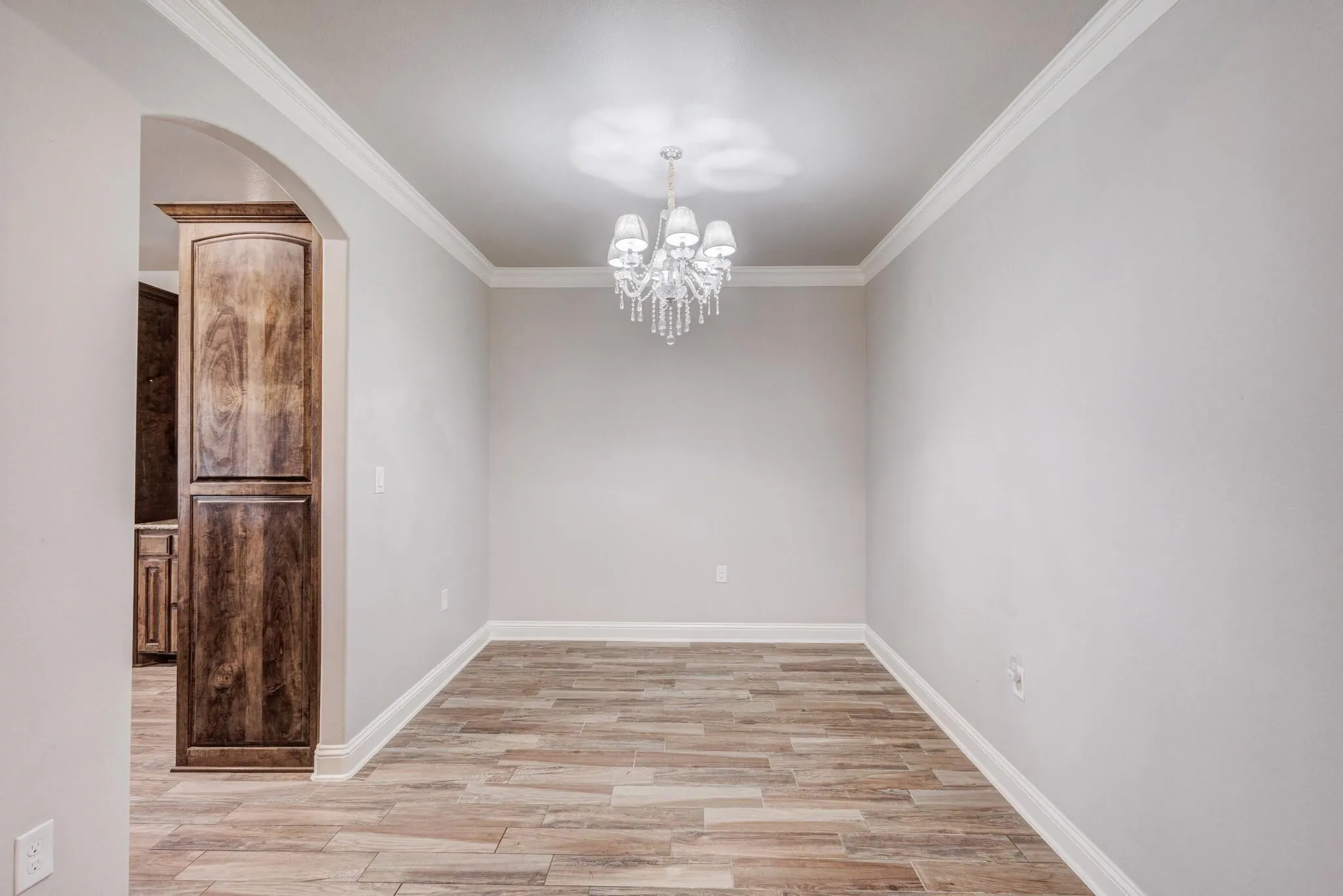 Single Family Residence For Rent in Dallas County , 924 Via Barcelona, Mesquite, Texas 75150, 4 Bedroom, 4 Bathroom, 3 Garage spaces, 2,648 Sqft, built in 2016, mls#21272451, Real Estate Agent in Mesquite, Homes For Rent in Dallas county, Homes For Rent in Mesquite, Realtor in Mesquite Texas, Real Estate Brokerage Independent Realty Texas, Luminita Cordes Realtor