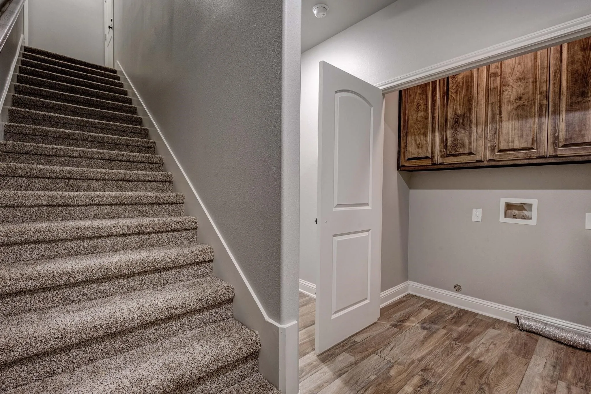 Single Family Residence For Rent in Dallas County , 924 Via Barcelona, Mesquite, Texas 75150, 4 Bedroom, 4 Bathroom, 3 Garage spaces, 2,648 Sqft, built in 2016, mls#21272451, Real Estate Agent in Mesquite, Homes For Rent in Dallas county, Homes For Rent in Mesquite, Realtor in Mesquite Texas, Real Estate Brokerage Independent Realty Texas, Luminita Cordes Realtor