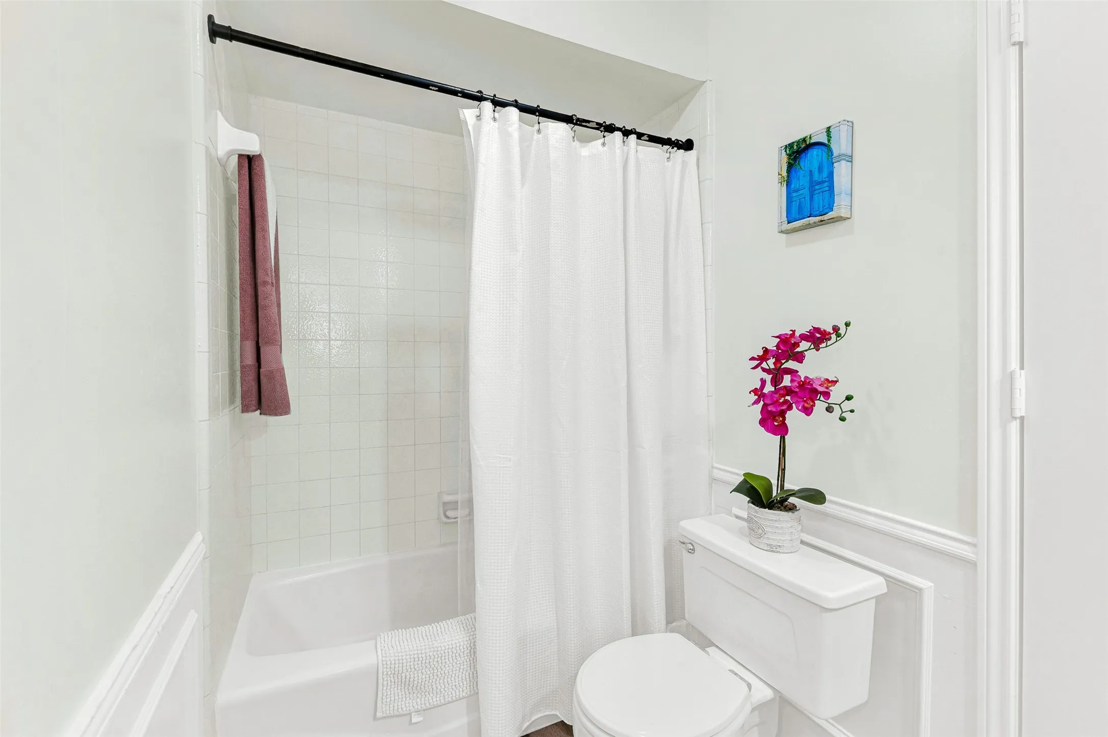 Jack & jill bathroom between second & third bedroom.