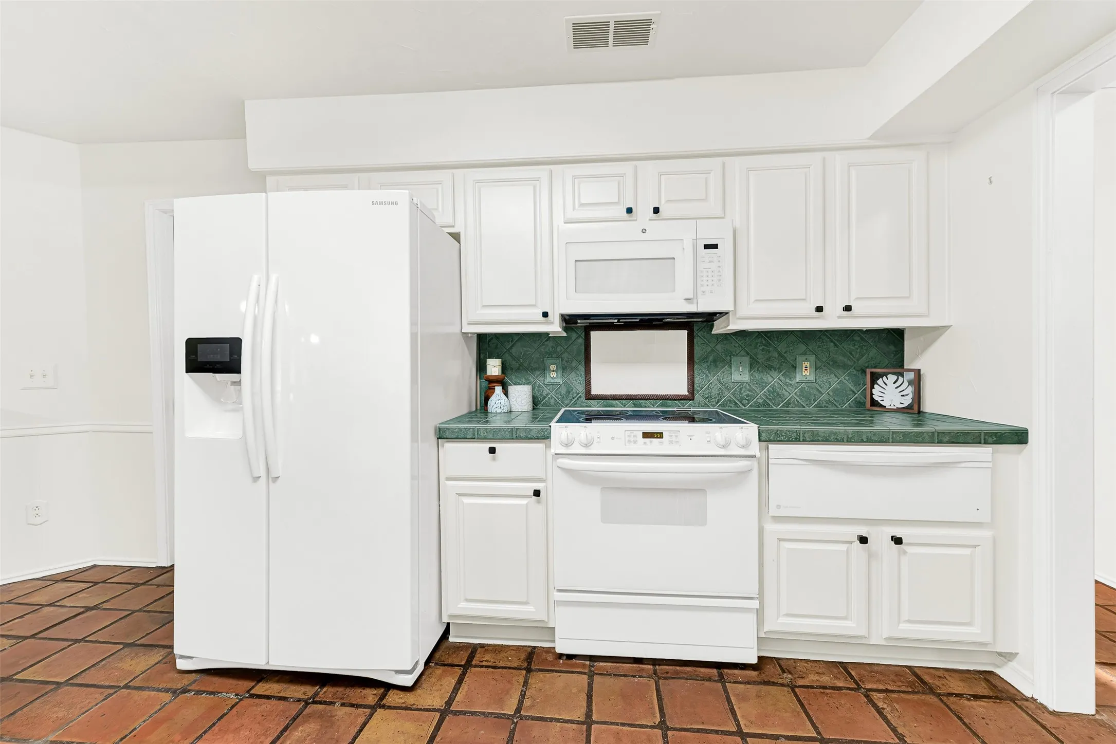 Great work spaces throughout the kitchen