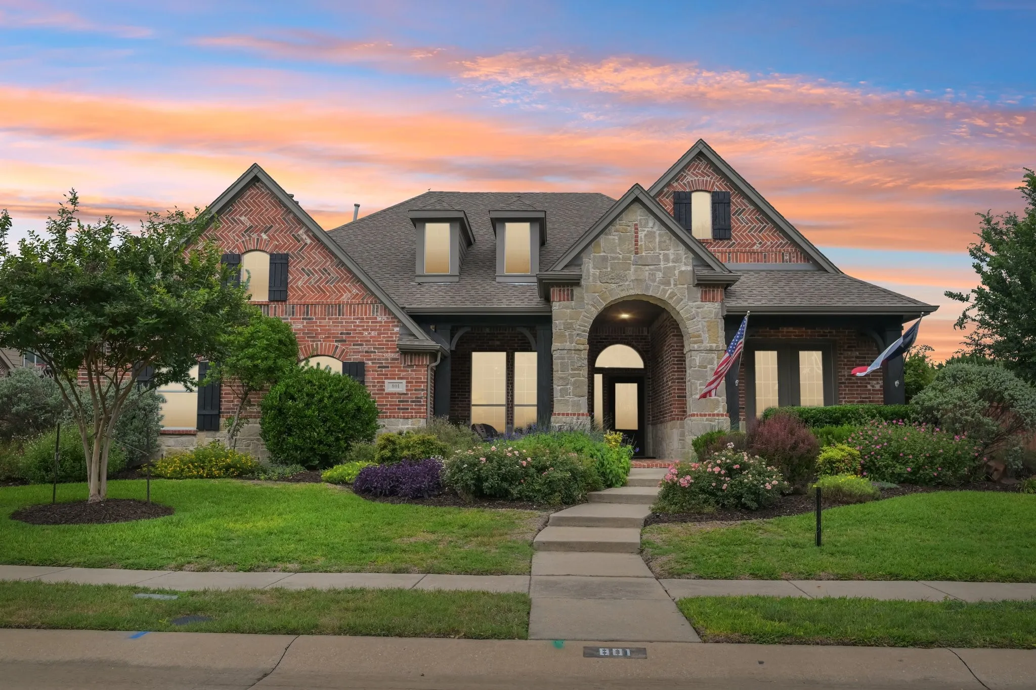 Single Family Residence For Sale in Collin County , 801 Willowmist Drive, Prosper, Texas 75078, 4 Bedroom, 5 Bathroom, 3 Garage spaces, 4,034 Sqft, built in 2002, mls#21272040, Real Estate Agent in Prosper, Homes For Sale in Collin county, Homes For Sale in Prosper, Realtor in Prosper Texas, Real Estate Brokerage Independent Realty Texas, Luminita Cordes Realtor