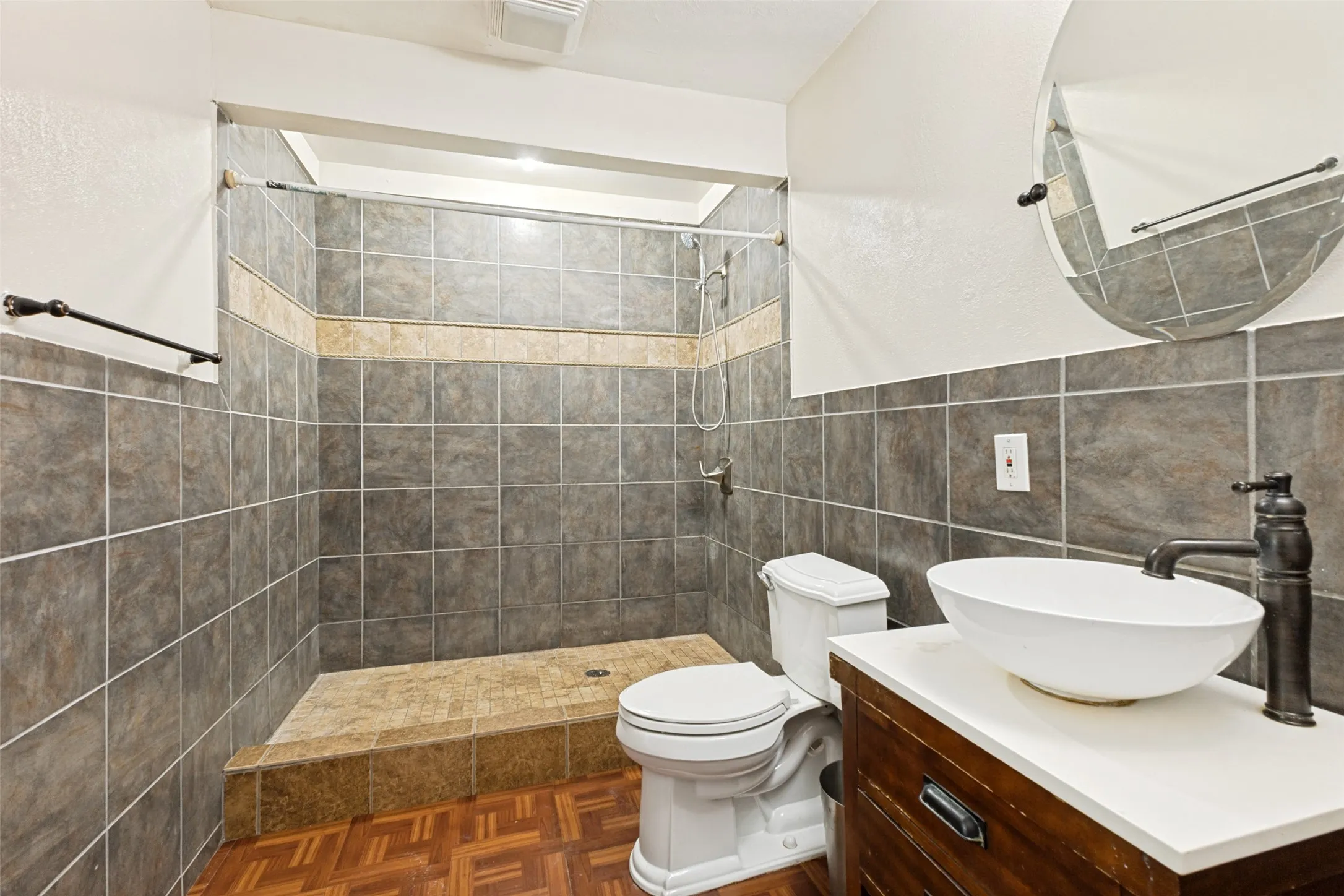 Single Family Residence For Sale in Dallas County , 3310 O Henry Drive, Garland, Texas 75042, 3 Bedroom, 2 Bathroom, Garage spaces, 2,091 Sqft, built in 1970, mls#21272494, Real Estate Agent in Garland, Homes For Sale in Dallas county, Homes For Sale in Garland, Realtor in Garland Texas, Real Estate Brokerage Independent Realty Texas, Luminita Cordes Realtor