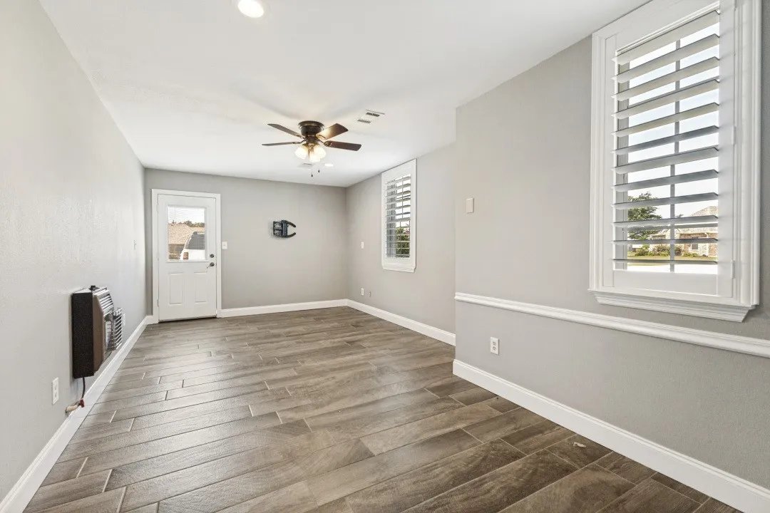 2nd Living area.