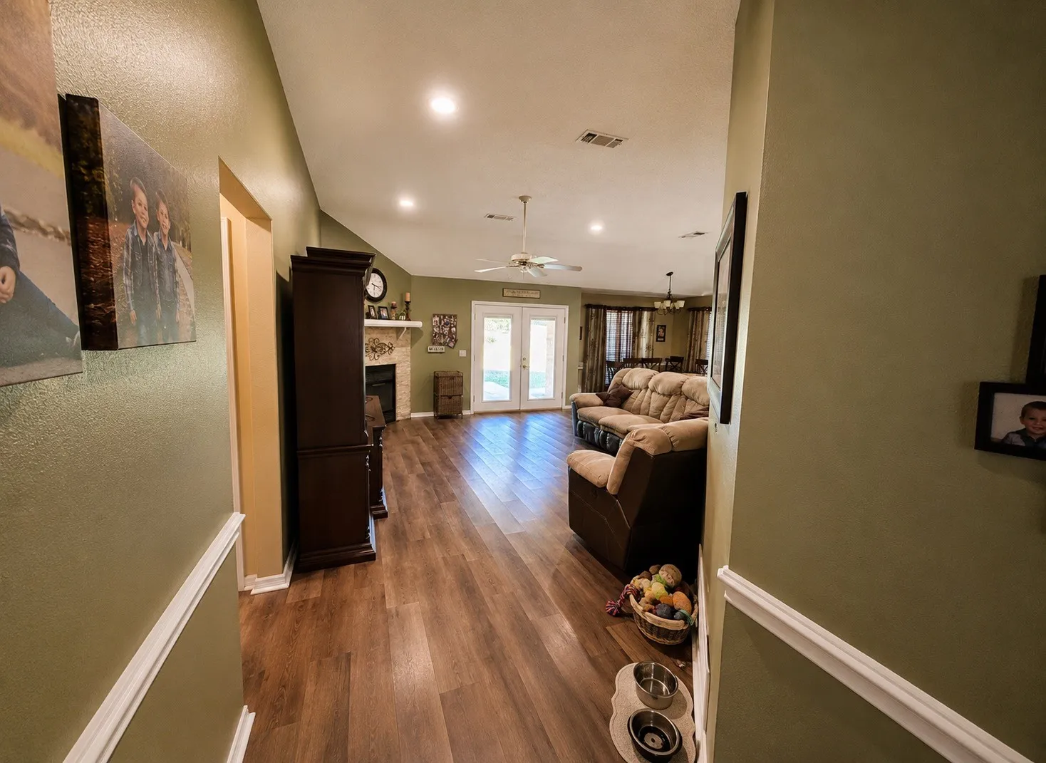 Single Family Residence For Sale in Lamar County , 187 SANDY, Reno, Texas 75462, 3 Bedroom, 2 Bathroom, 2 Garage spaces, 1,500 Sqft, built in 1993, mls#21272483, Real Estate Agent in Reno, Homes For Sale in Lamar county, Homes For Sale in Reno, Realtor in Reno Texas, Real Estate Brokerage Independent Realty Texas, Luminita Cordes Realtor