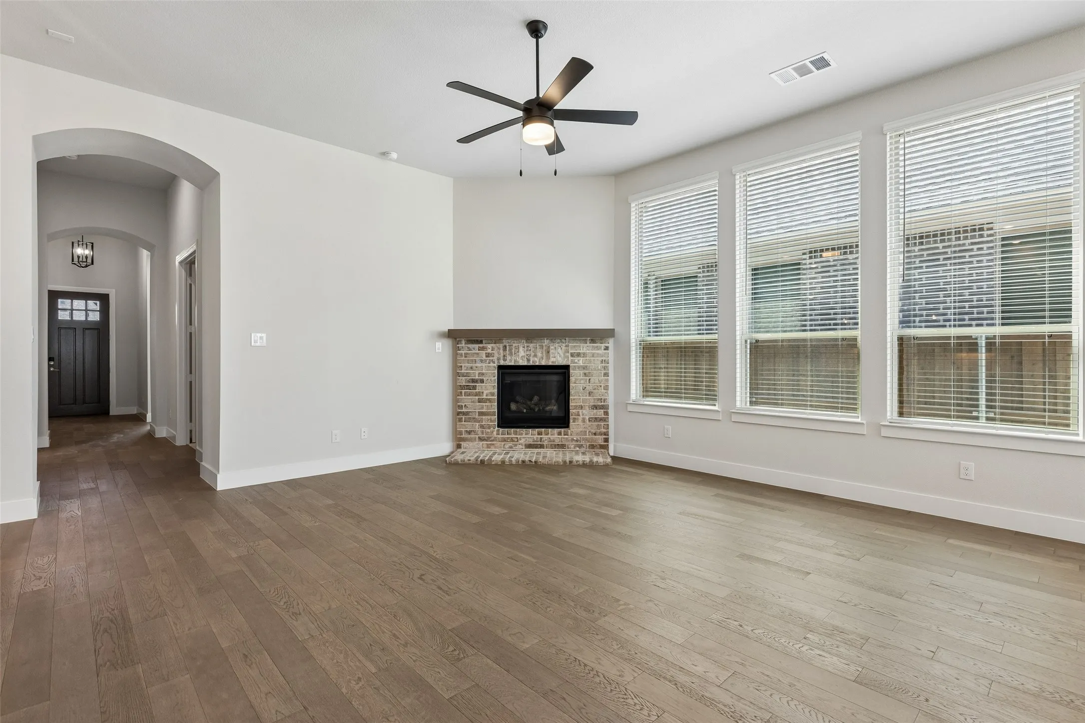 Single Family Residence For Sale in Collin County , 236 Bay Laurel Road, Mc Kinney, Texas 75071, 4 Bedroom, 3 Bathroom, 2 Garage spaces, 2,505 Sqft, built in 2025, mls#21269610, Real Estate Agent in Mc Kinney, Homes For Sale in Collin county, Homes For Sale in Mc Kinney, Realtor in Mc Kinney Texas, Real Estate Brokerage Independent Realty Texas, Luminita Cordes Realtor