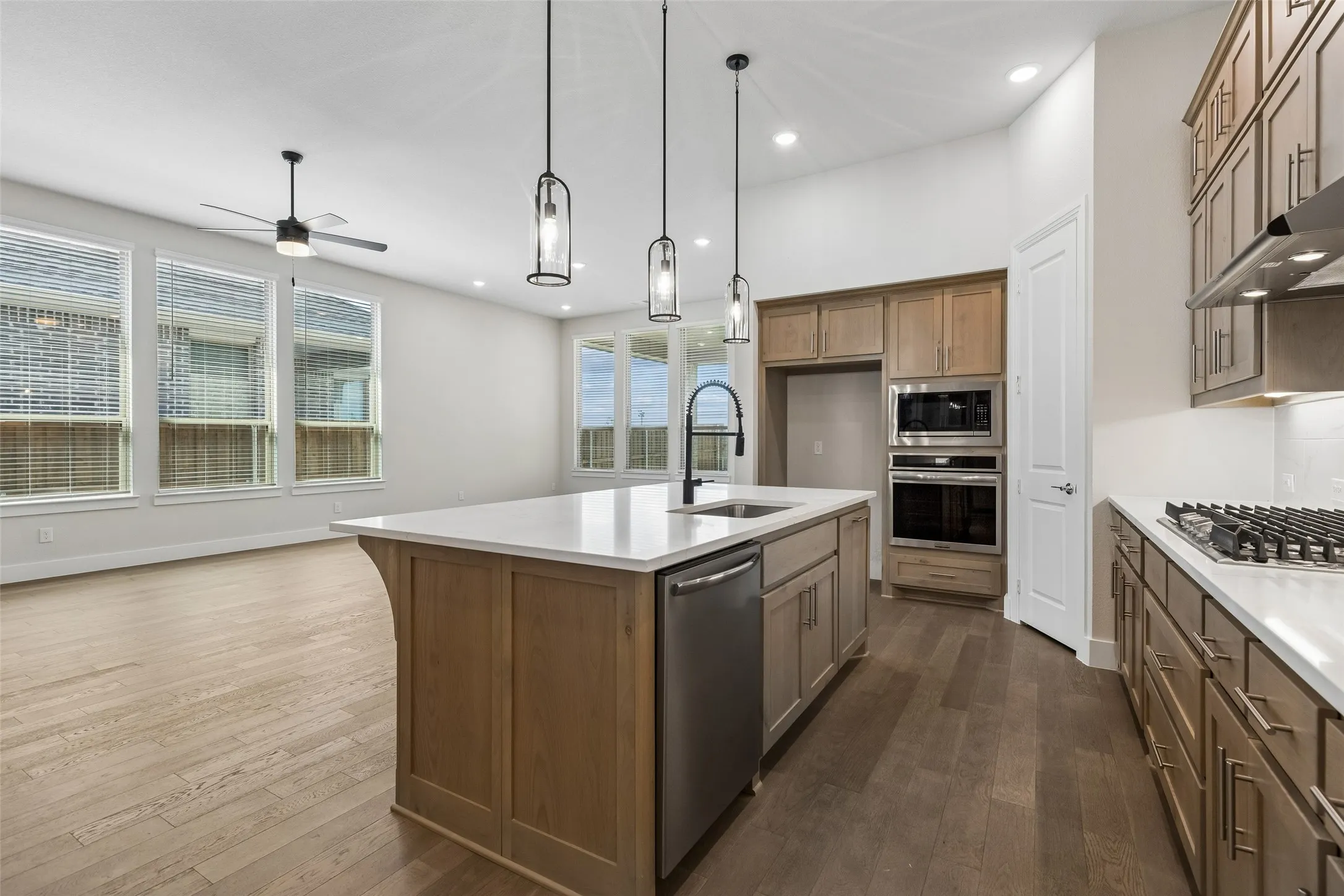 Single Family Residence For Sale in Collin County , 236 Bay Laurel Road, Mc Kinney, Texas 75071, 4 Bedroom, 3 Bathroom, 2 Garage spaces, 2,505 Sqft, built in 2025, mls#21269610, Real Estate Agent in Mc Kinney, Homes For Sale in Collin county, Homes For Sale in Mc Kinney, Realtor in Mc Kinney Texas, Real Estate Brokerage Independent Realty Texas, Luminita Cordes Realtor