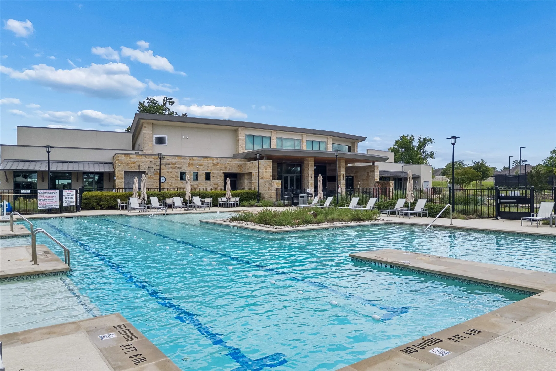 Single Family Residence For Sale in Collin County , 236 Bay Laurel Road, Mc Kinney, Texas 75071, 4 Bedroom, 3 Bathroom, 2 Garage spaces, 2,505 Sqft, built in 2025, mls#21269610, Real Estate Agent in Mc Kinney, Homes For Sale in Collin county, Homes For Sale in Mc Kinney, Realtor in Mc Kinney Texas, Real Estate Brokerage Independent Realty Texas, Luminita Cordes Realtor