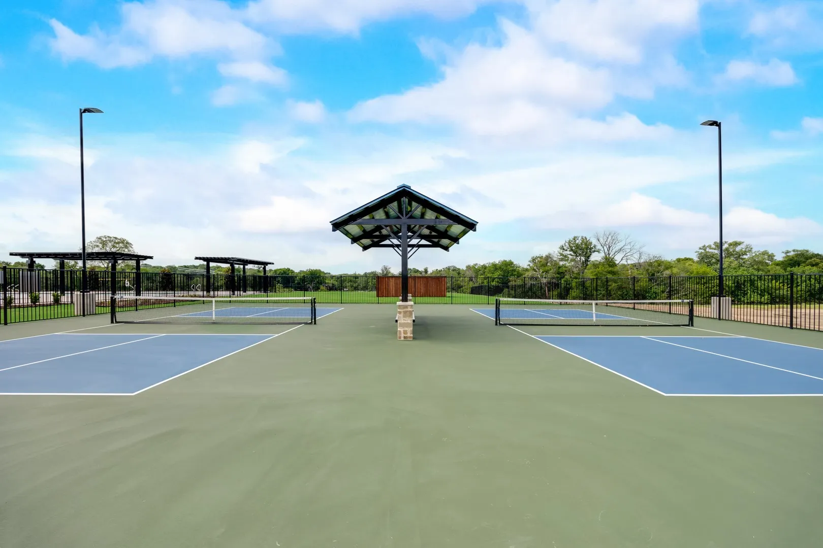 Churchill Amenities - 001