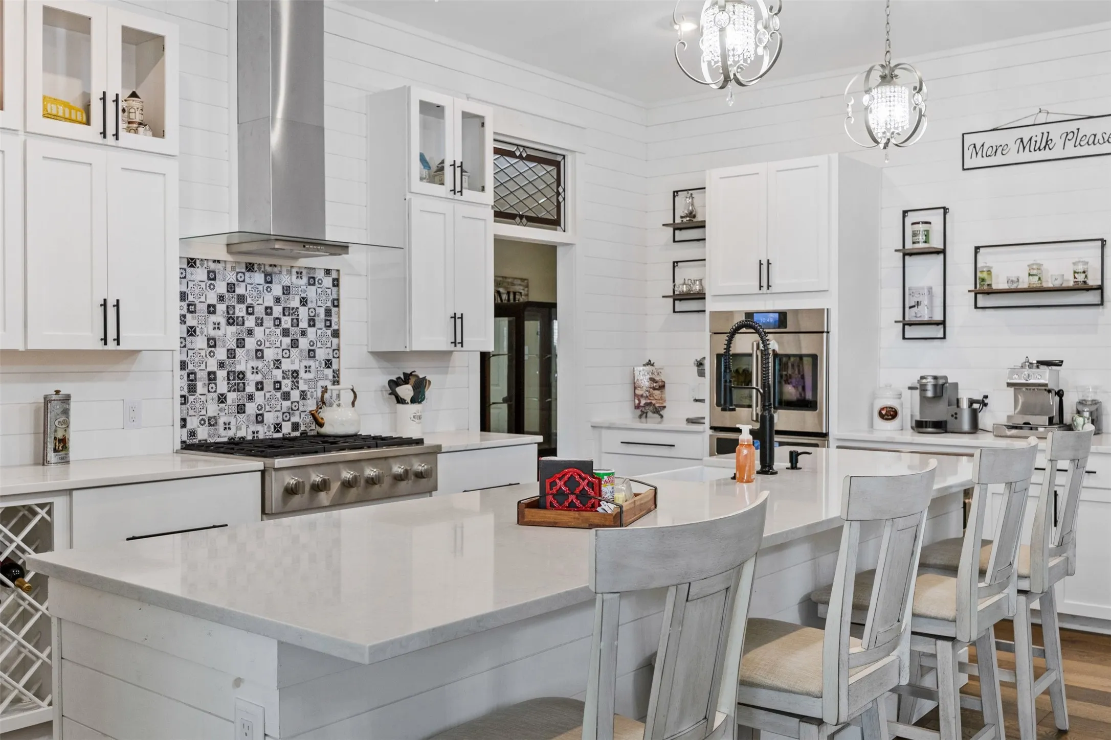 Single Family Residence For Sale in Ellis County , 1111 Yukon Boulevard, Waxahachie, Texas 75167, 4 Bedroom, 4 Bathroom, 2 Garage spaces, 3,064 Sqft, built in 2017, mls#21272550, Real Estate Agent in Waxahachie, Homes For Sale in Ellis county, Homes For Sale in Waxahachie, Realtor in Waxahachie Texas, Real Estate Brokerage Independent Realty Texas, Luminita Cordes Realtor