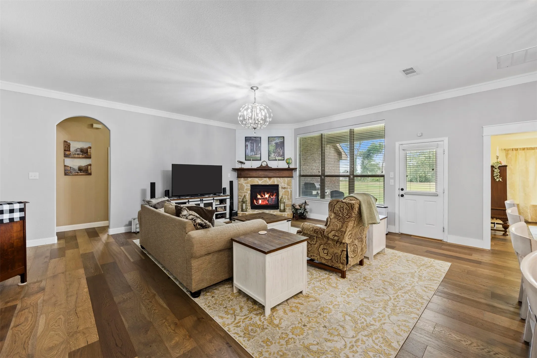 Single Family Residence For Sale in Ellis County , 1111 Yukon Boulevard, Waxahachie, Texas 75167, 4 Bedroom, 4 Bathroom, 2 Garage spaces, 3,064 Sqft, built in 2017, mls#21272550, Real Estate Agent in Waxahachie, Homes For Sale in Ellis county, Homes For Sale in Waxahachie, Realtor in Waxahachie Texas, Real Estate Brokerage Independent Realty Texas, Luminita Cordes Realtor